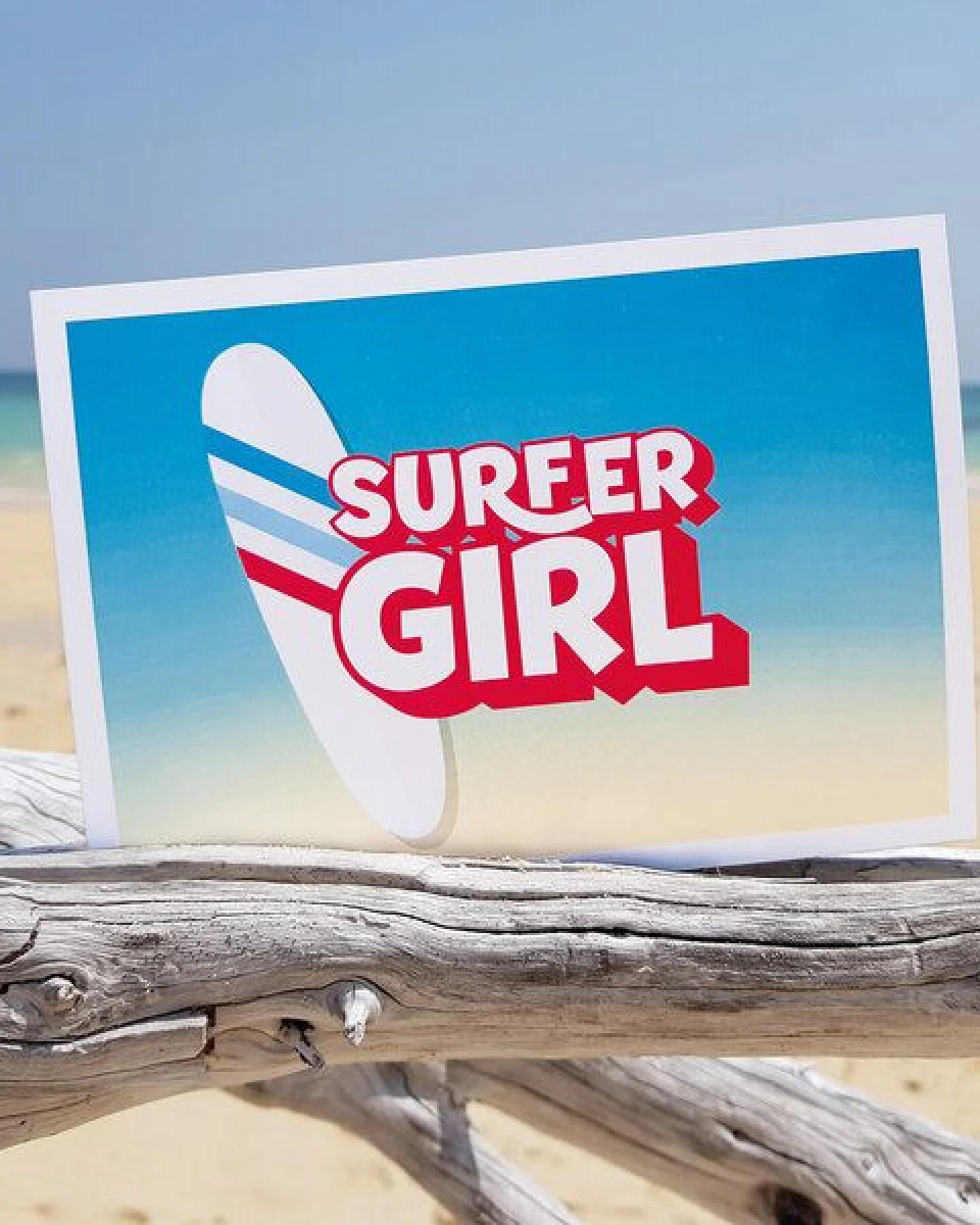 Bow & Hummingbird Postkarte Surfer Girl – Ansicht 3