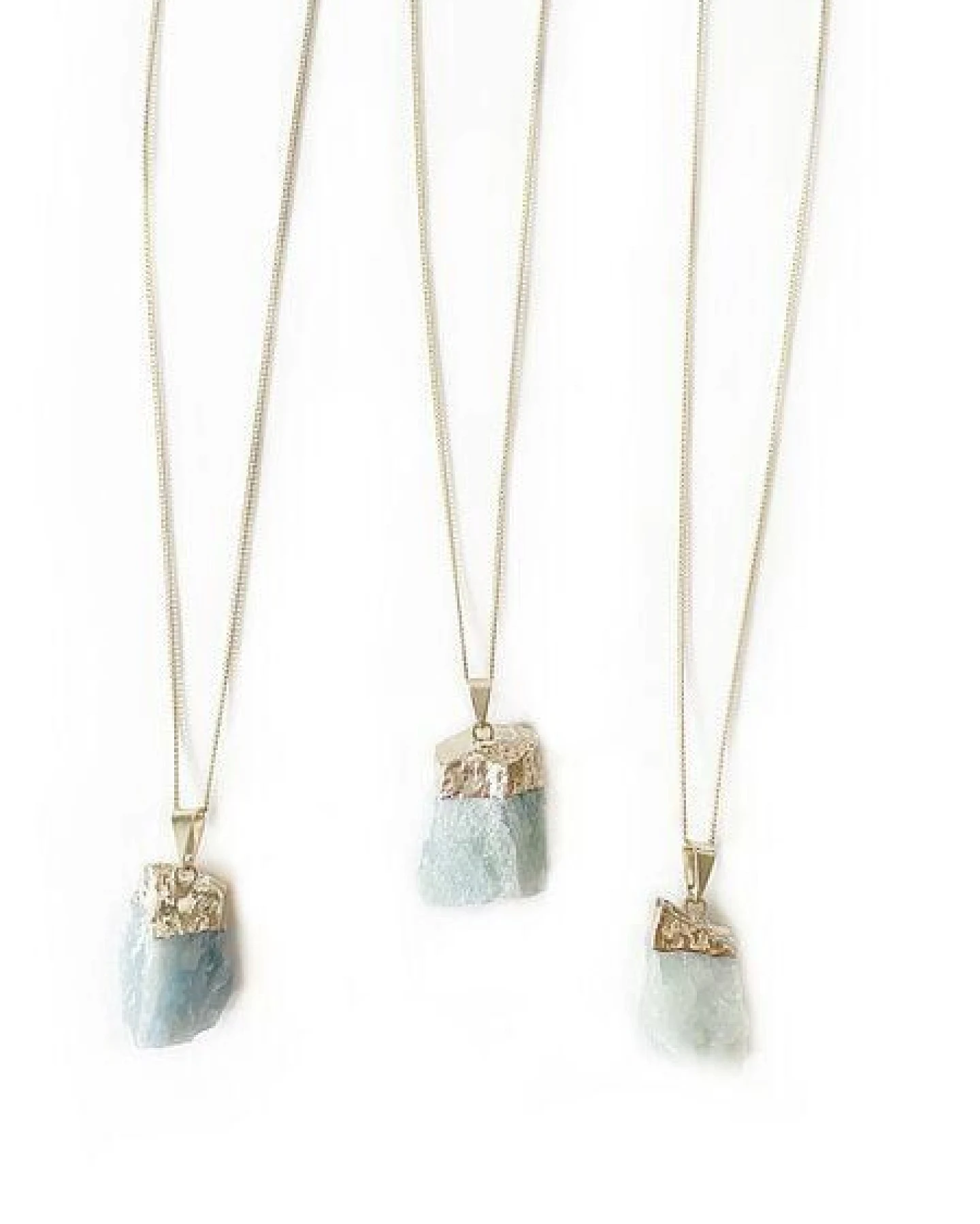 Crystal and Sage Aquamarin Halskette mit Panzerkette, vergoldet – Ansicht 2