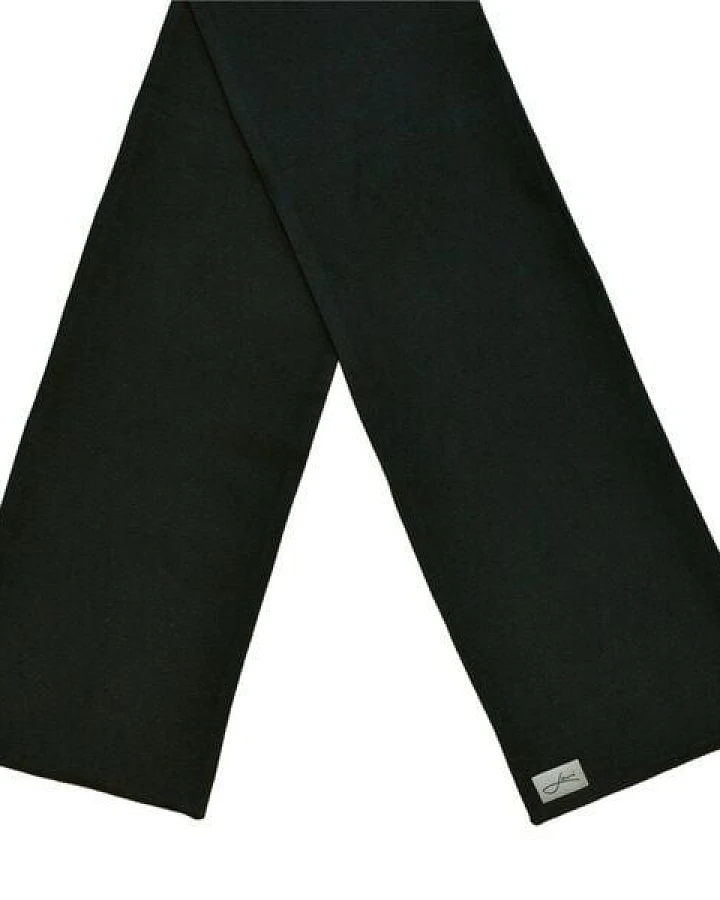 Schwarz