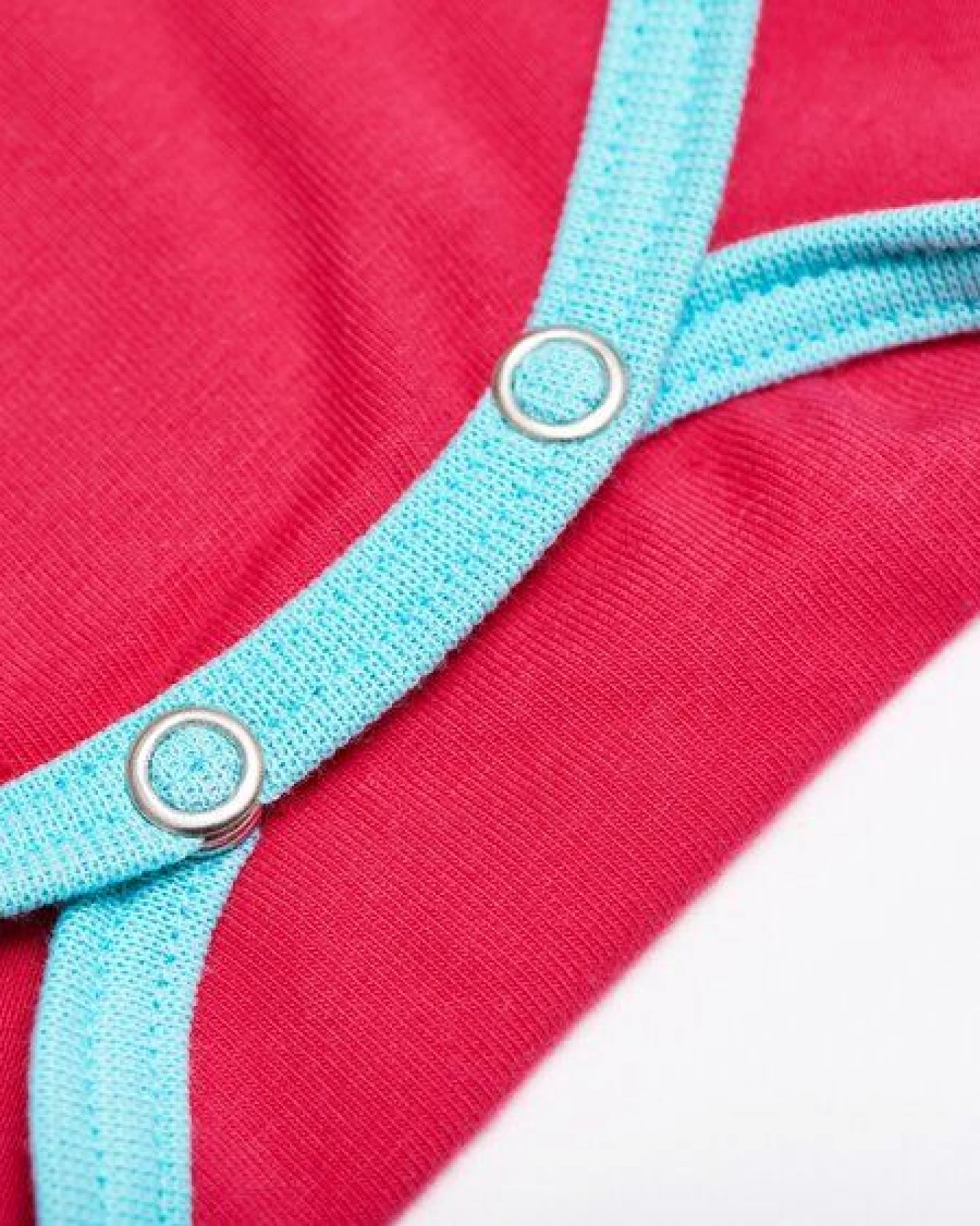 Cheeky Apple Kurzarm Body aus 95% Baumwolle und 5% Elasthan – Ansicht 2