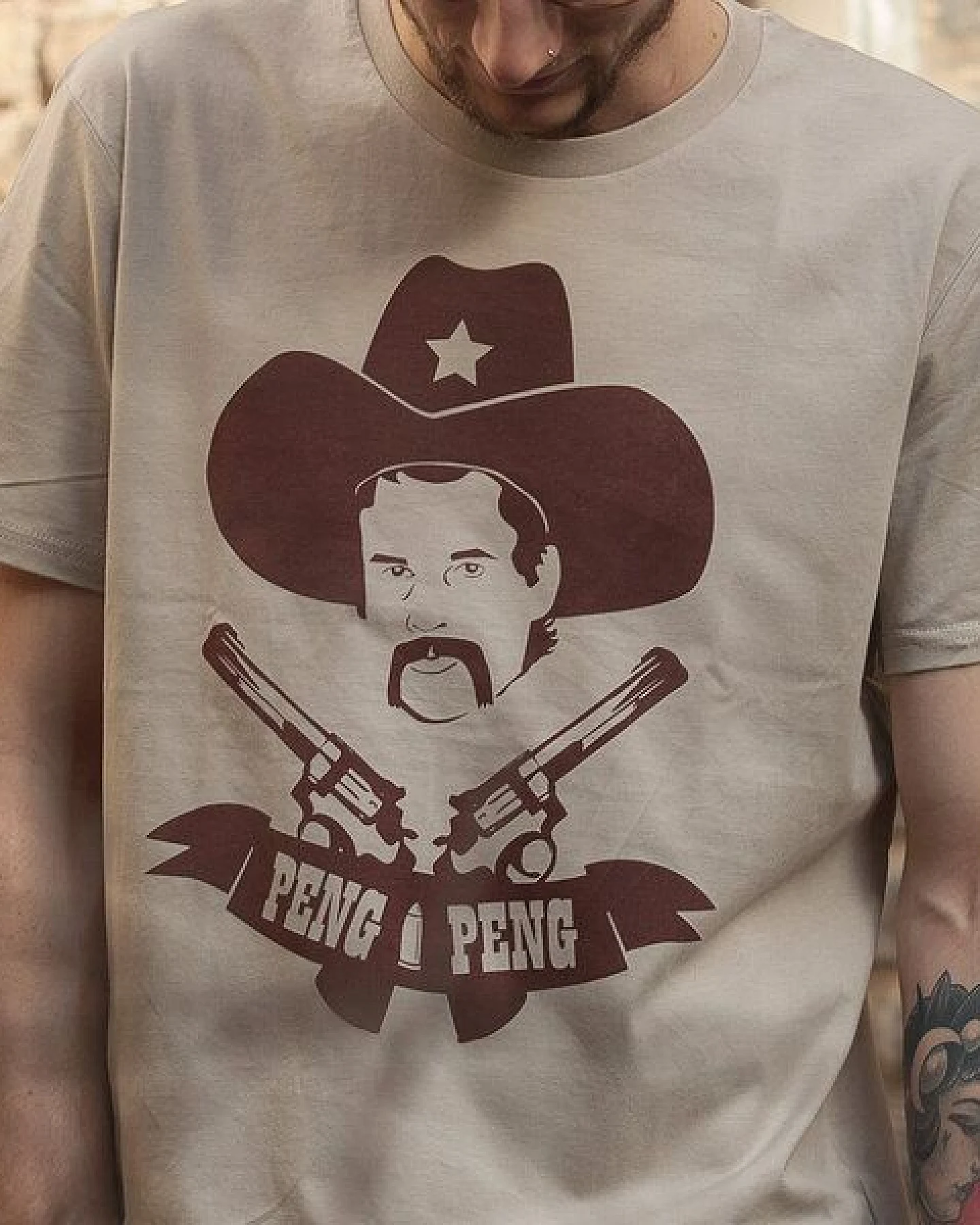päfjes Cowboy Peng Peng - Fair Wear Männer T-Shirt - Sand – Ansicht 3