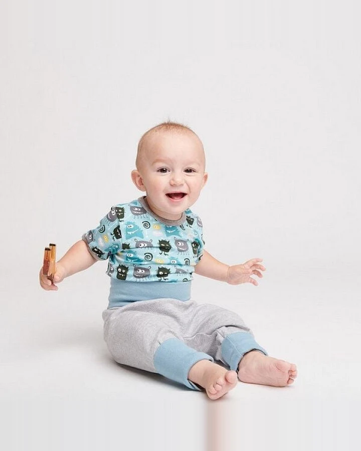 Cheeky Apple Kurzarm Body "Monsters" aus 95% Baumwolle und 5% Elasthan
