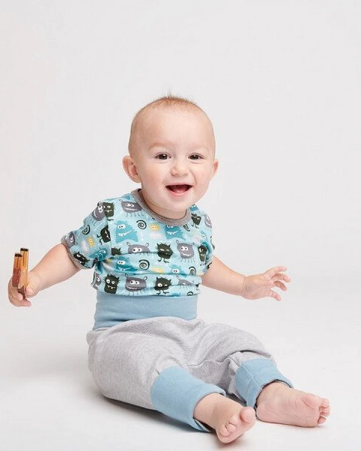 Cheeky Apple Kurzarm Body "Monsters" aus 95% Baumwolle und 5% Elasthan
