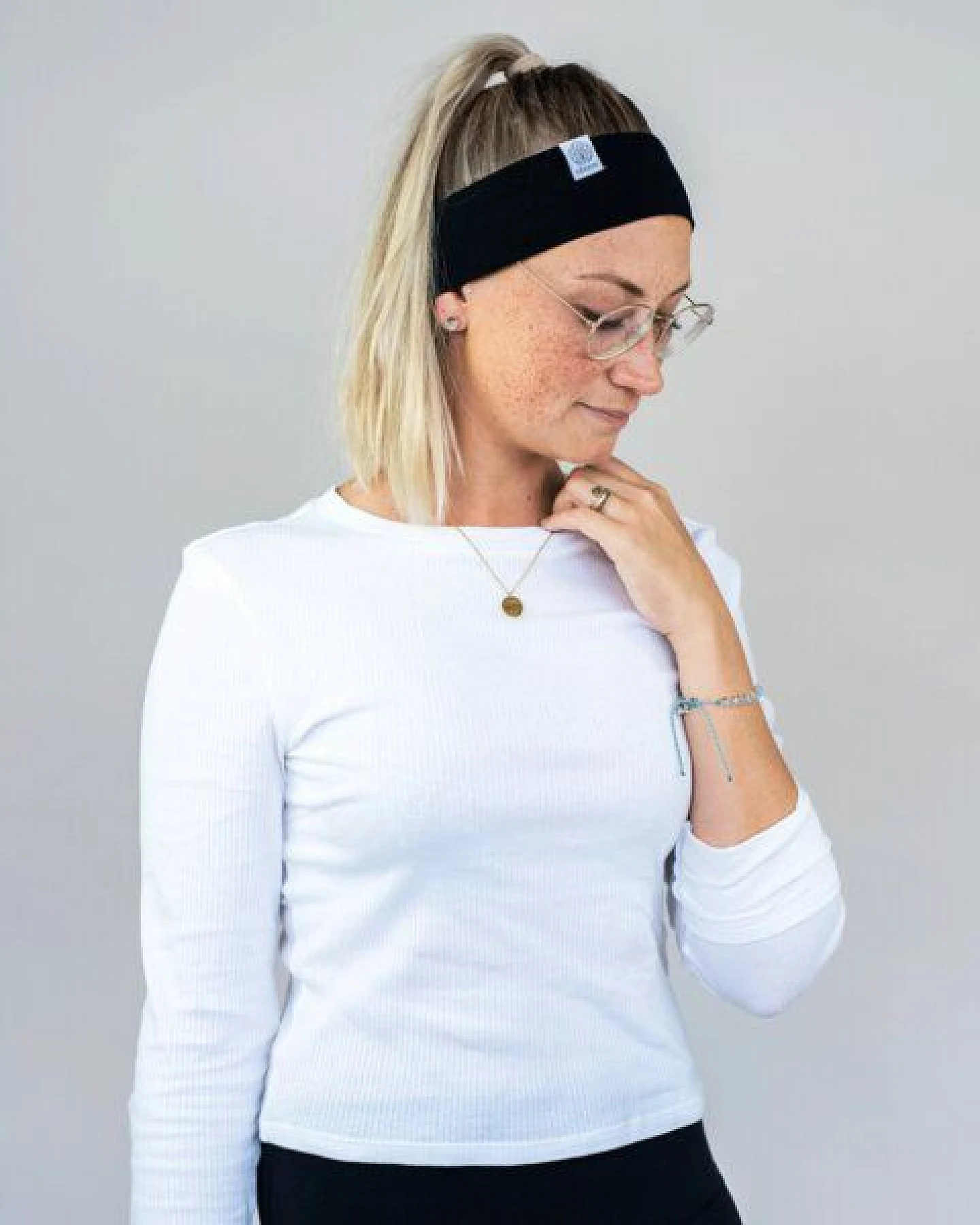 obumi STIRNBAND SCHMAL AUS BIO JERSEY IN VIELEN FARBEN – Ansicht 2