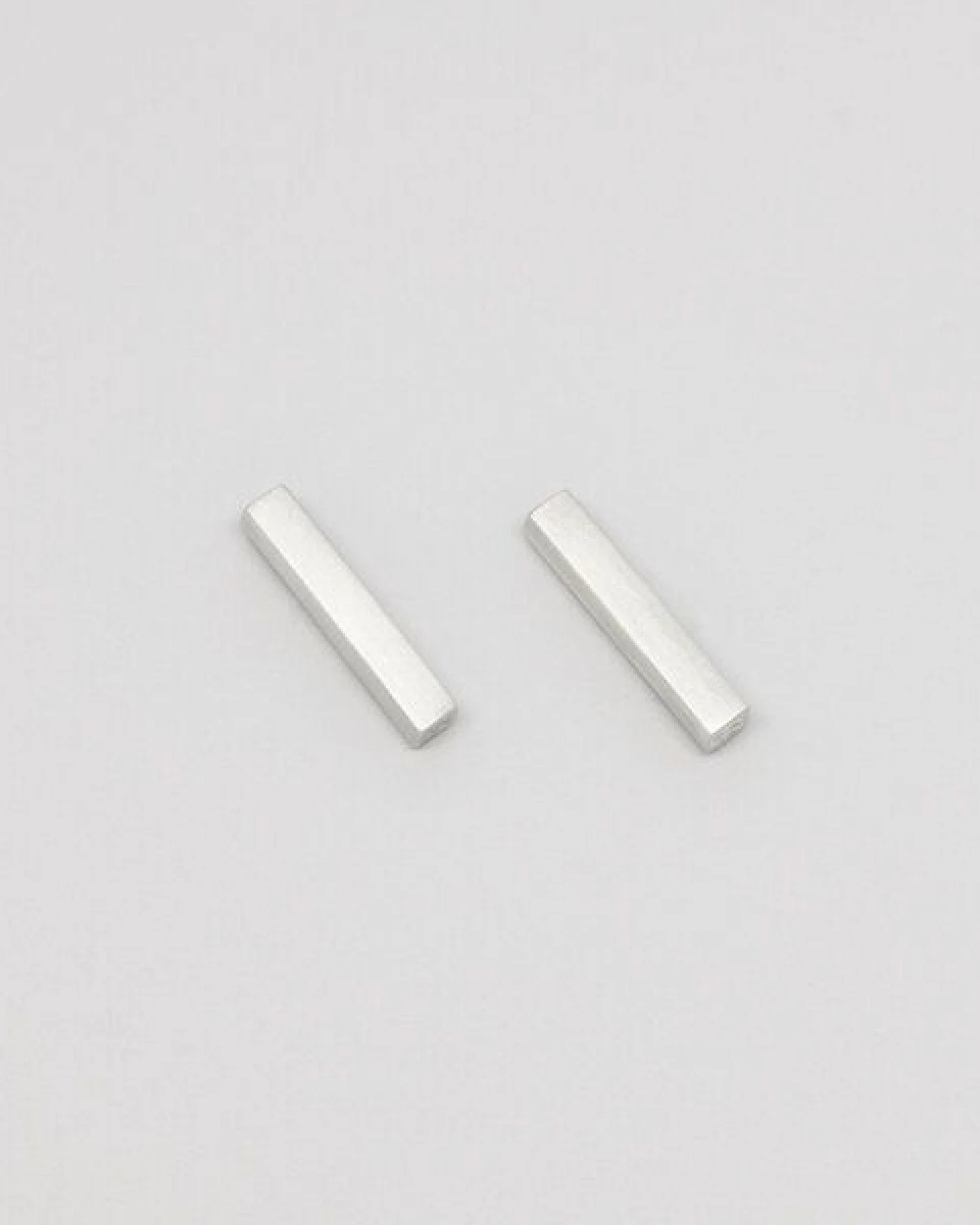 fejn jewelry Ohrstecker 'satin bar' – Ansicht 3