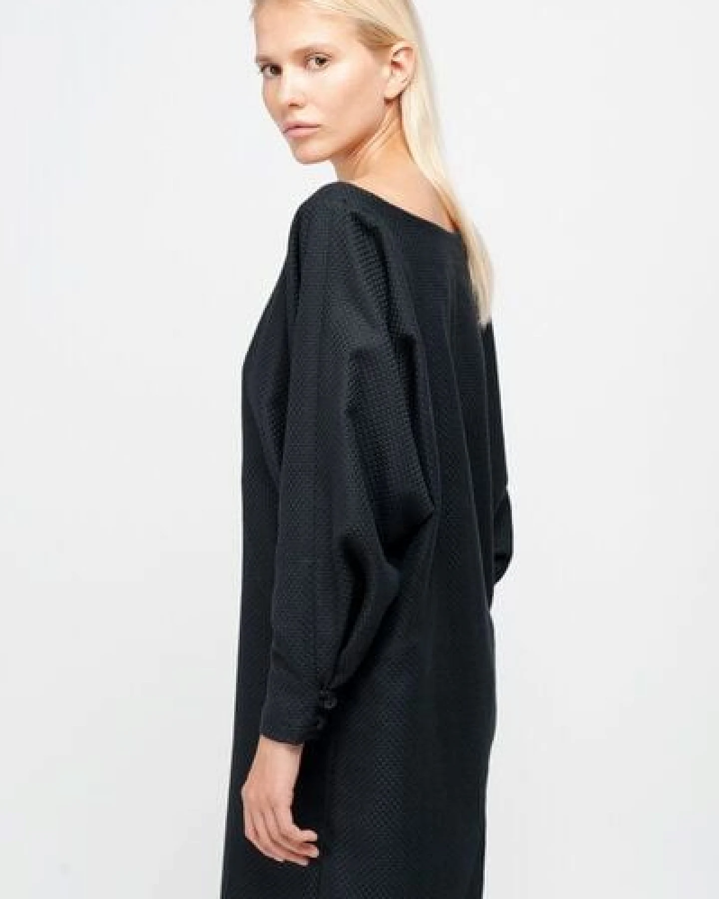 SHIPSHEIP MERYL - Damen Kleid in Web-Optik aus Bio-Baumwolle – Ansicht 2