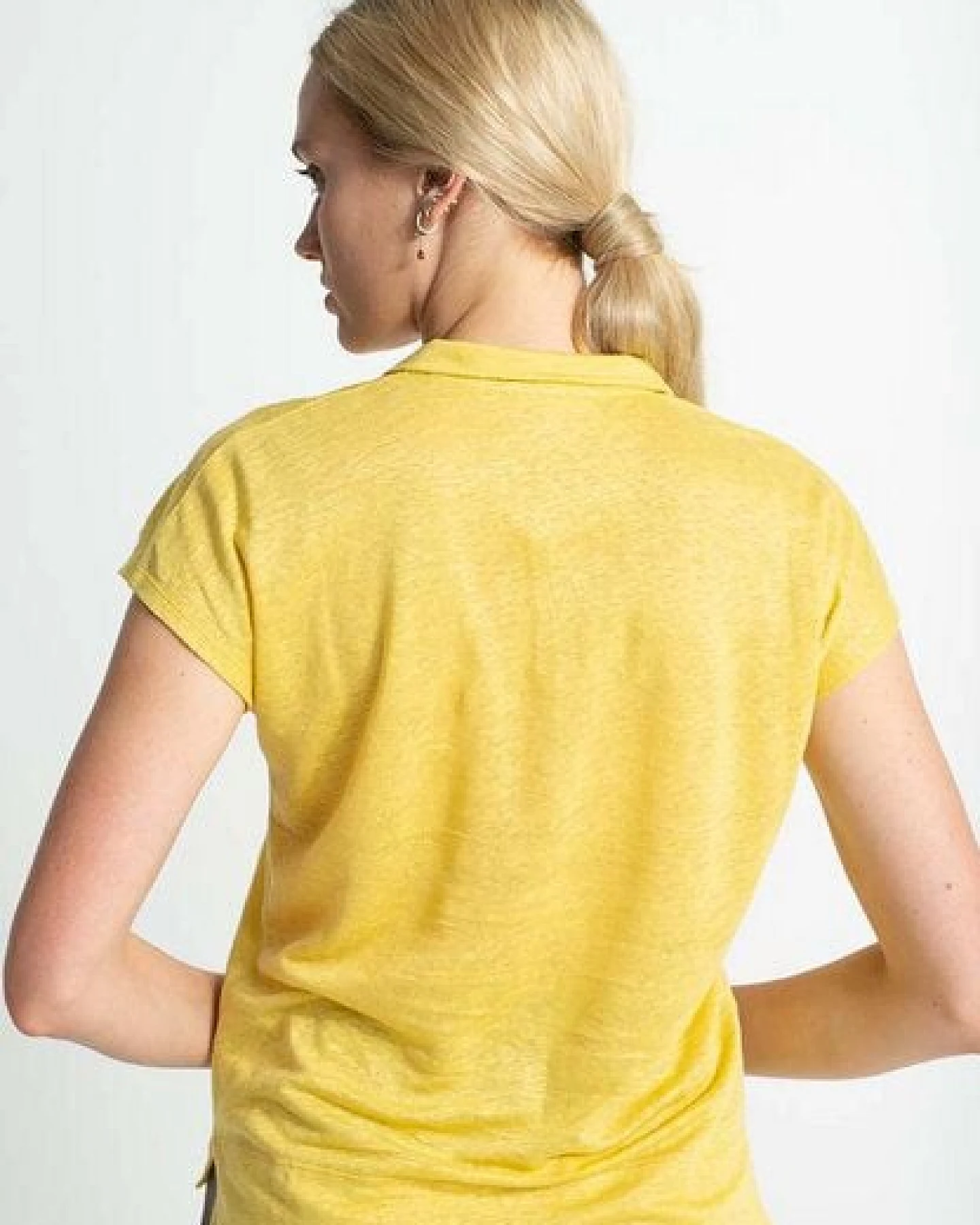 Alma & Lovis Leinenshirt im Polostyle aus 100% Leinen – Ansicht 2