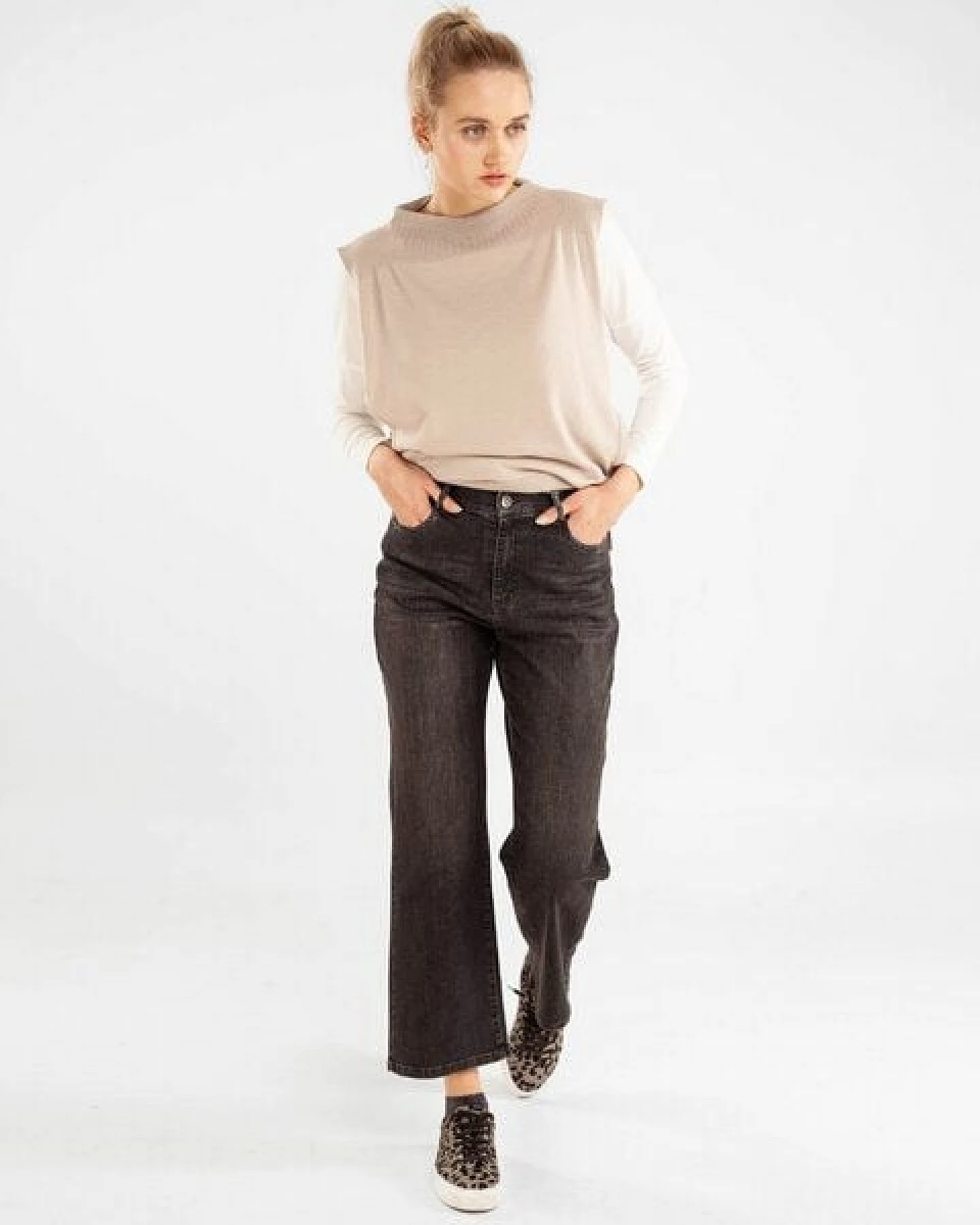Alma & Lovis Jeans aus Bio-Baumwolle – Ansicht 4