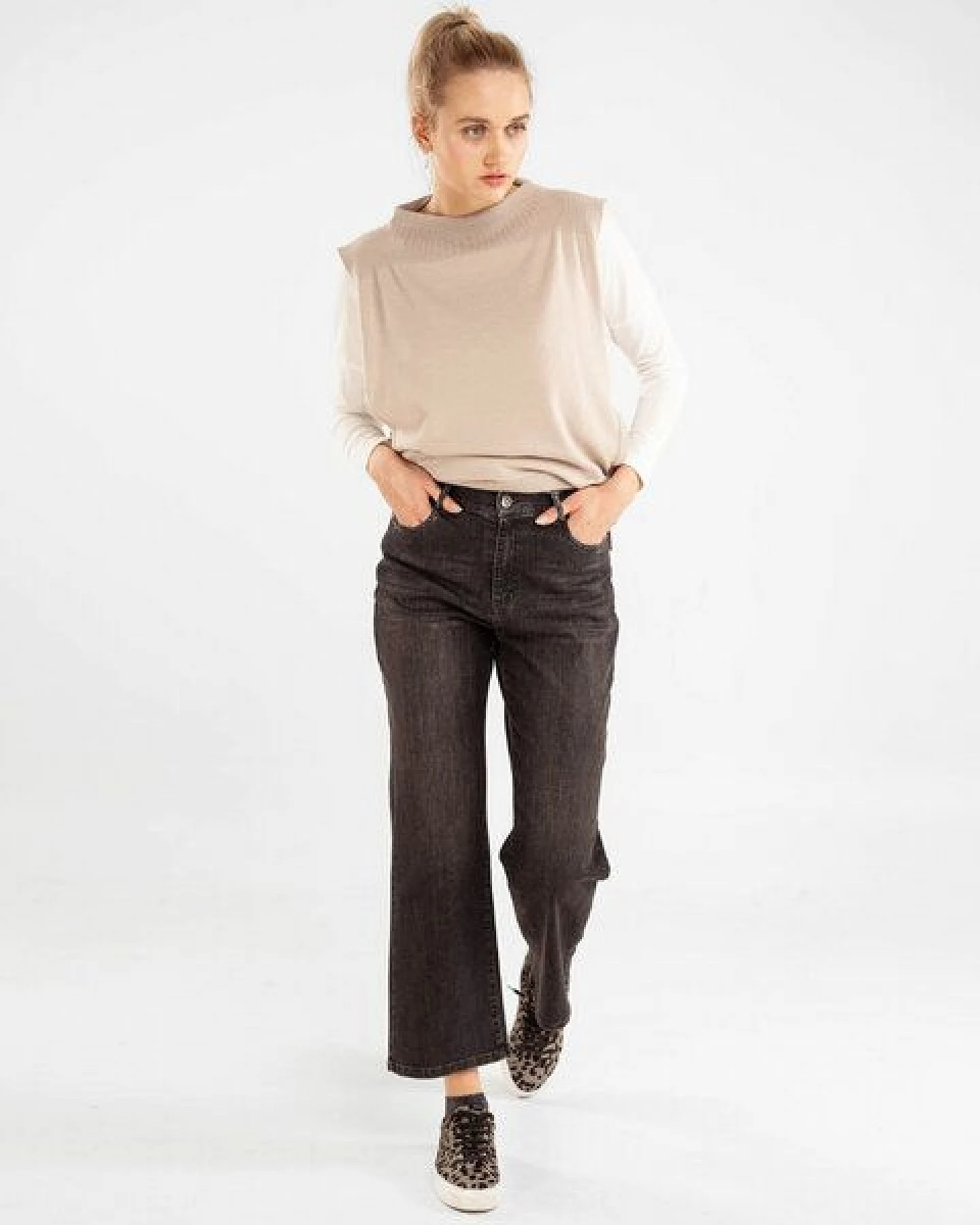 Alma & Lovis Jeans aus Bio-Baumwolle – Ansicht 4
