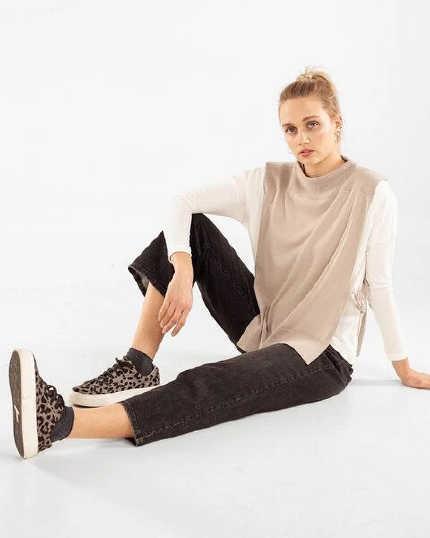 Alma & Lovis Jeans aus Bio-Baumwolle – Ansicht 3