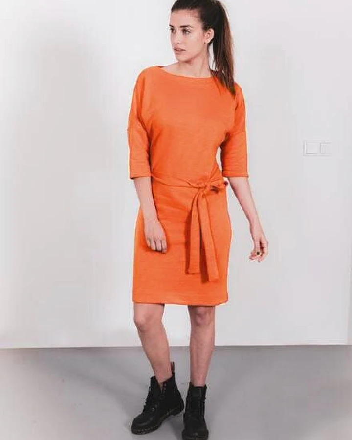 The Driftwood Tales Super schones Kleid aus Sweatshirtstoffabfällen