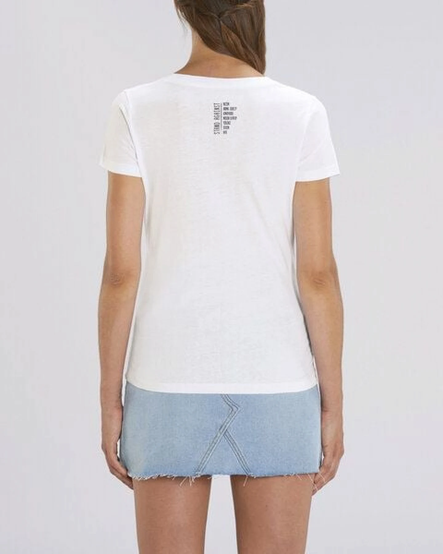 Human Family Damen T-Shirt mit V-Ausschnitt "Evolution - Stand Against" in 4 Farben – Ansicht 4