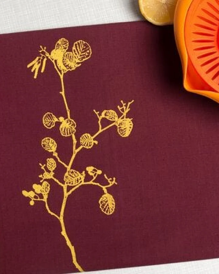 Hirschkind Bio & Fair-Trade-Geschirrtuch "Haselstrauch" ruby