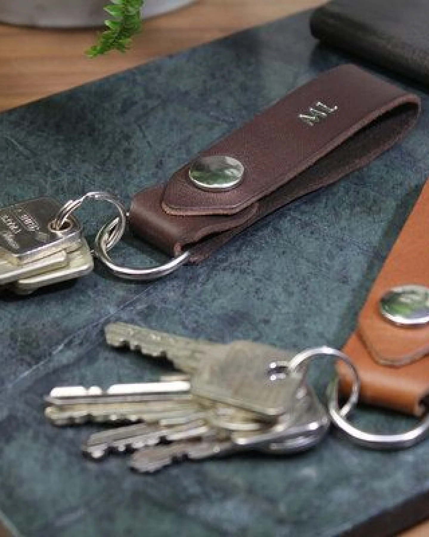 Pack & Smooch Schlüsselanhänger ELLON aus pflanzlich gegerbtem Leder – Ansicht 2
