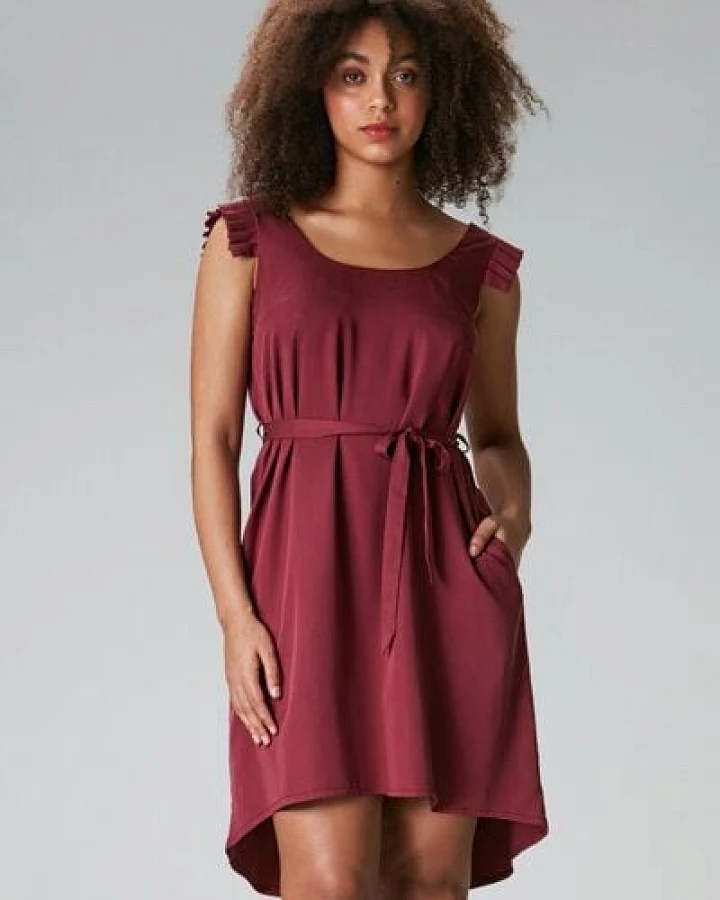 Studio Hertzberg MET-TTE Kleid - Knielanges Kleid mit gerafften Ärmeln