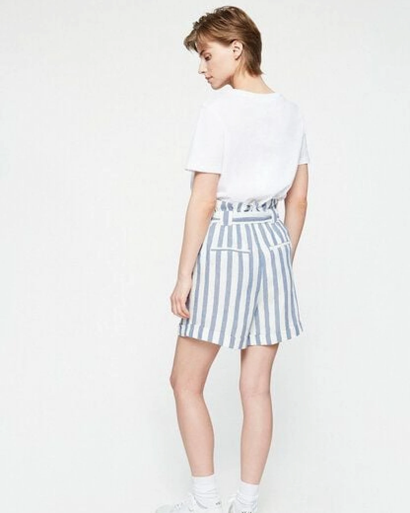 ARMEDANGELS ELIAA BLOCK STRIPE - Damen Shorts aus Bio-Leinen – Ansicht 2