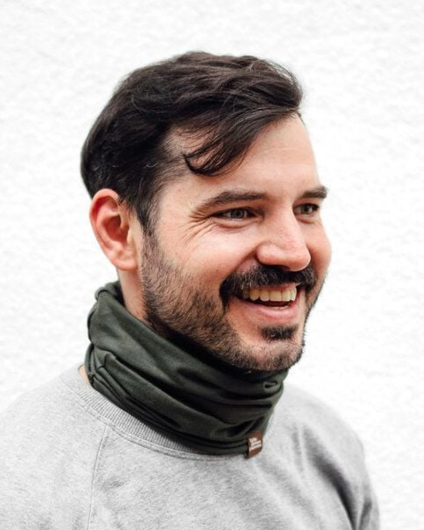 Liebe Deinen Planeten Multi Loop vegane Naturfaser in 3 Größen, viele Farben für Damen und Herren, Multifunktions Schlauchschal aus Modal Jersey TencelTM – Ansicht 2