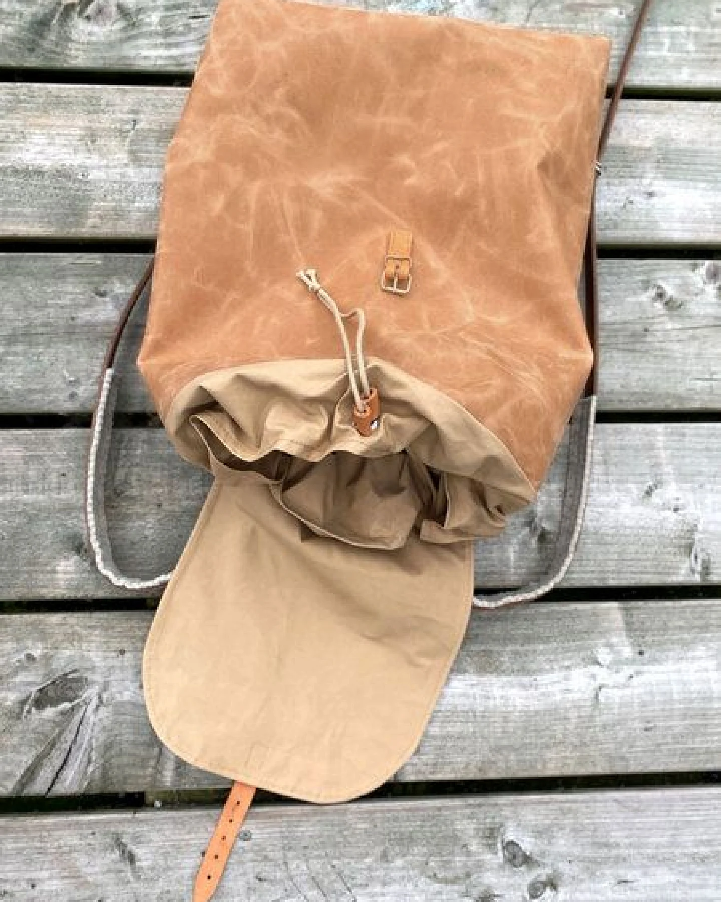 Snekkerbuks Wasserabweisender Lederrucksack / Laptoprucksack – Ansicht 2