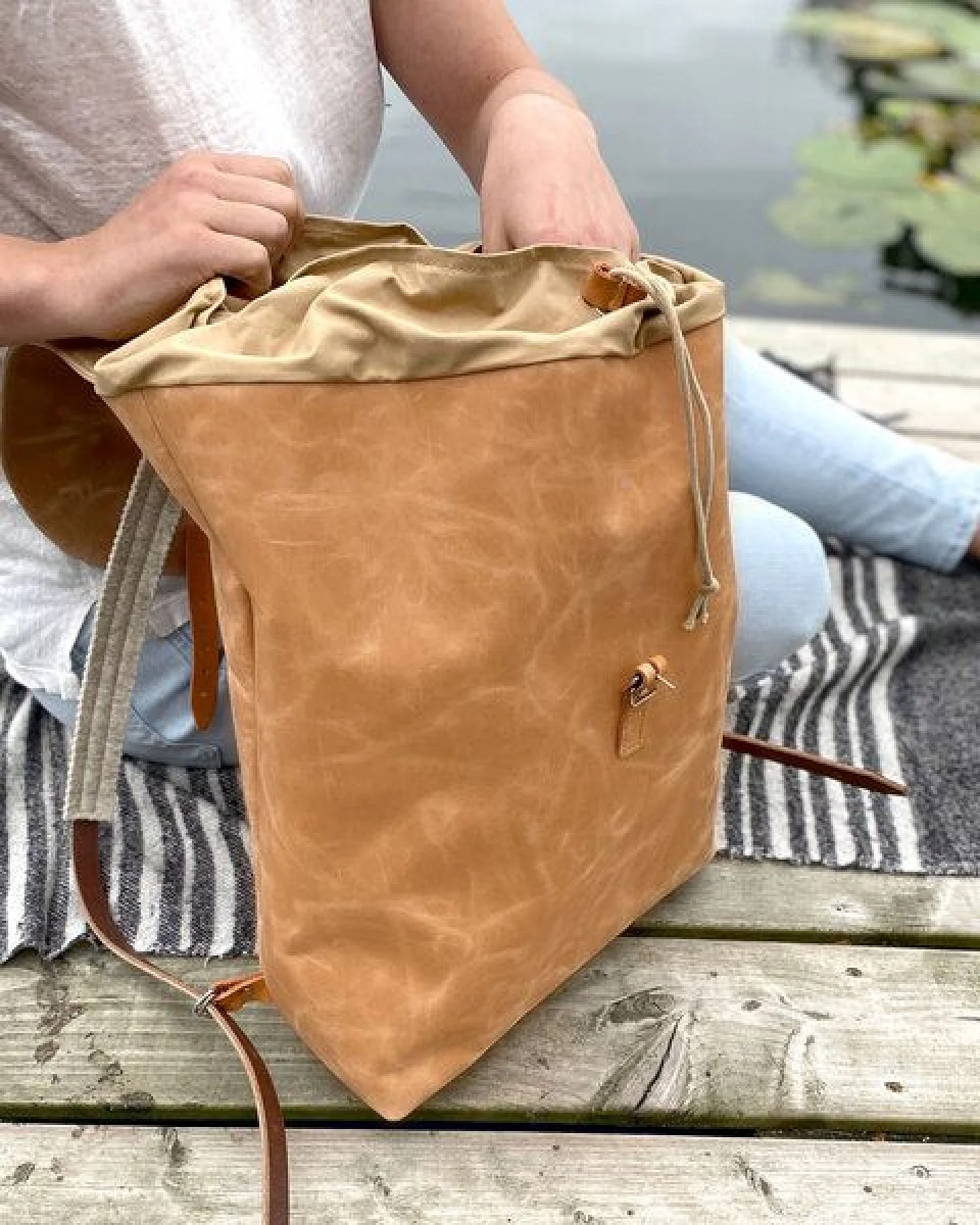 Snekkerbuks Wasserabweisender Lederrucksack / Laptoprucksack – Ansicht 3