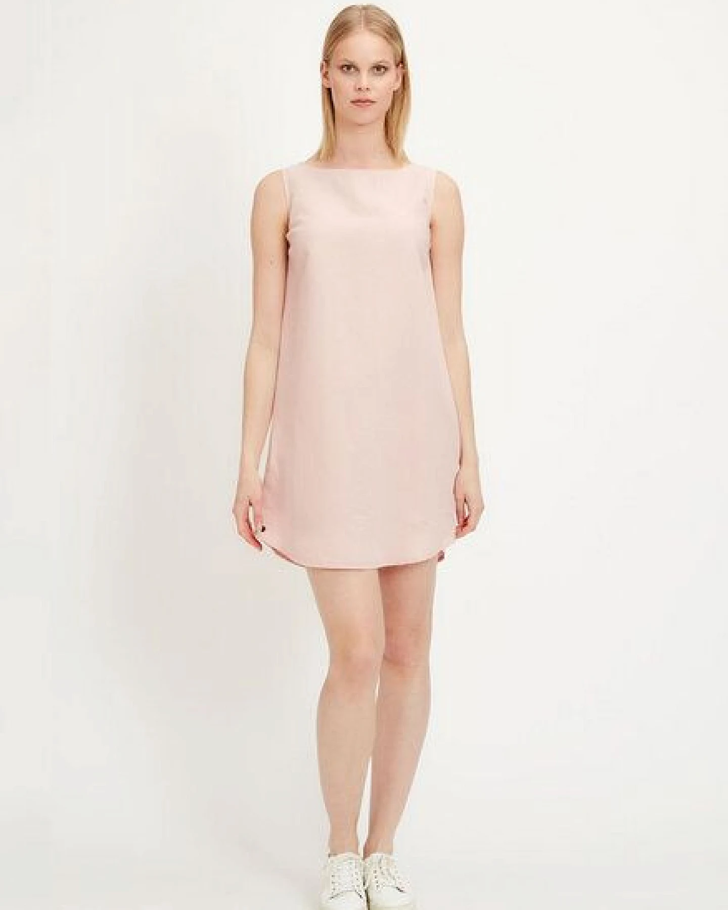 ORGANICATION Kleid aus Leinen-Mix mit U-Boot-Ausschnitt – Ansicht 4