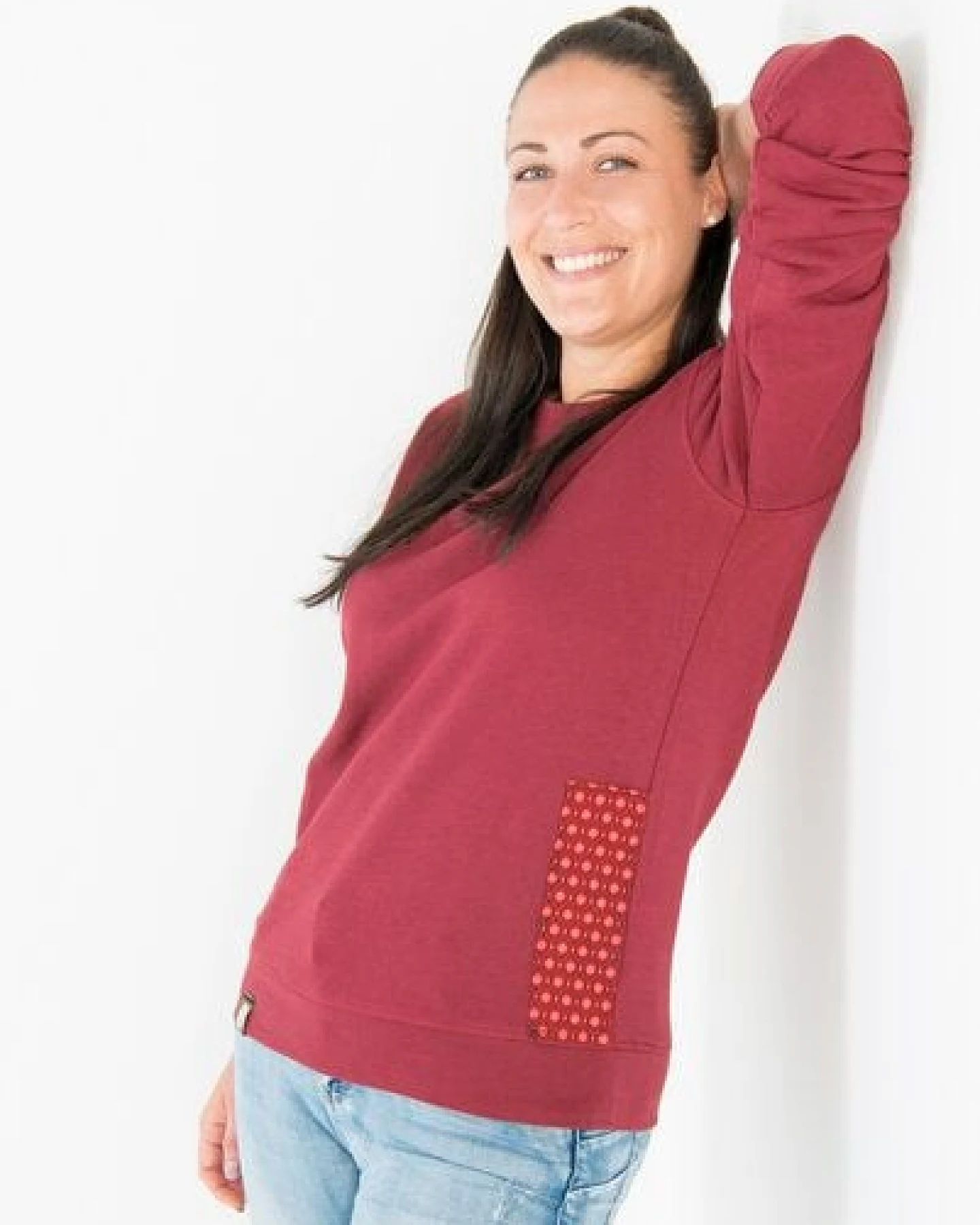 Maishameanslife Shwe Shwe Pattern Unisex Sweater - Burgundy – Ansicht 3