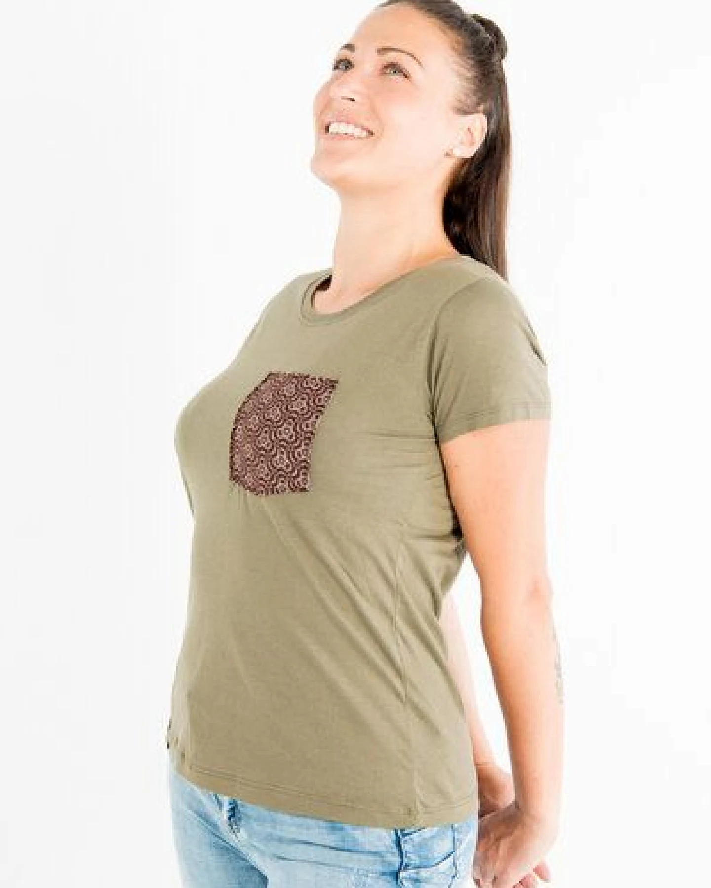 Maishameanslife Shwe Shwe Pocket - Frauen T-shirt - Khaki – Ansicht 2