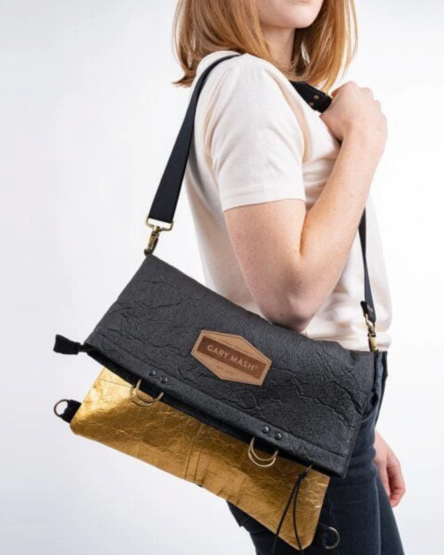 GARY MASH RACHEL Allrounder-Tasche aus Piñatex Ananasleder – Ansicht 3