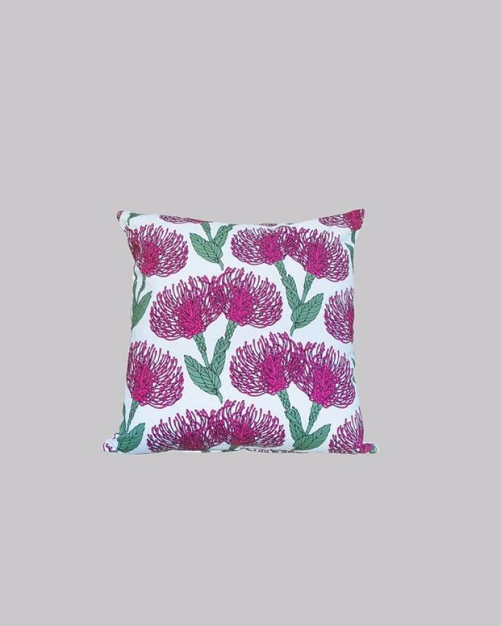 a Love Supreme Kissenbezug Pin Cushion Protea 50 x 50cm