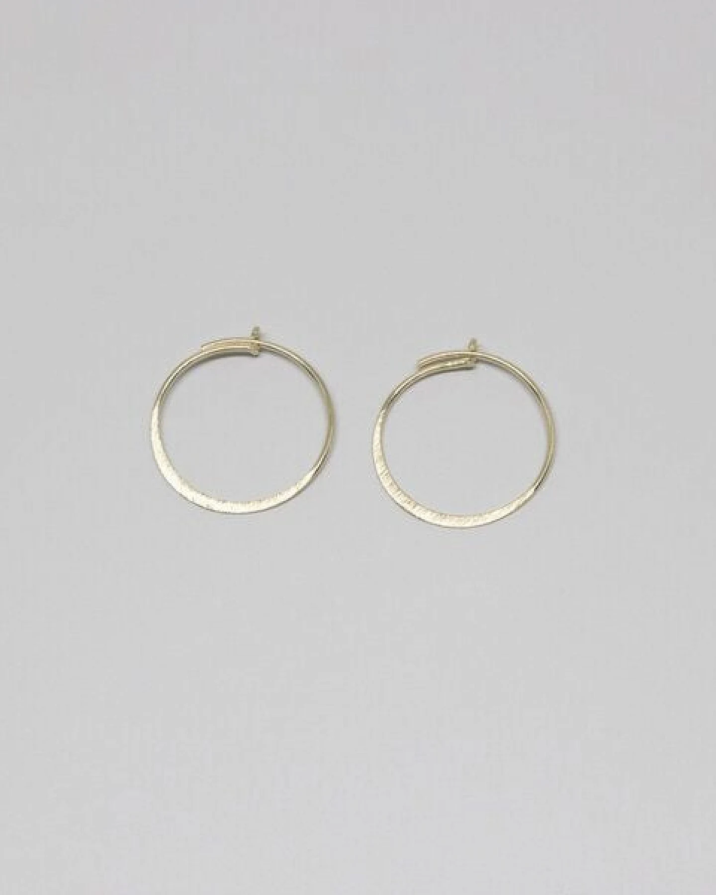 fejn jewelry Creole 'flat satin hoop M / L' – Ansicht 2