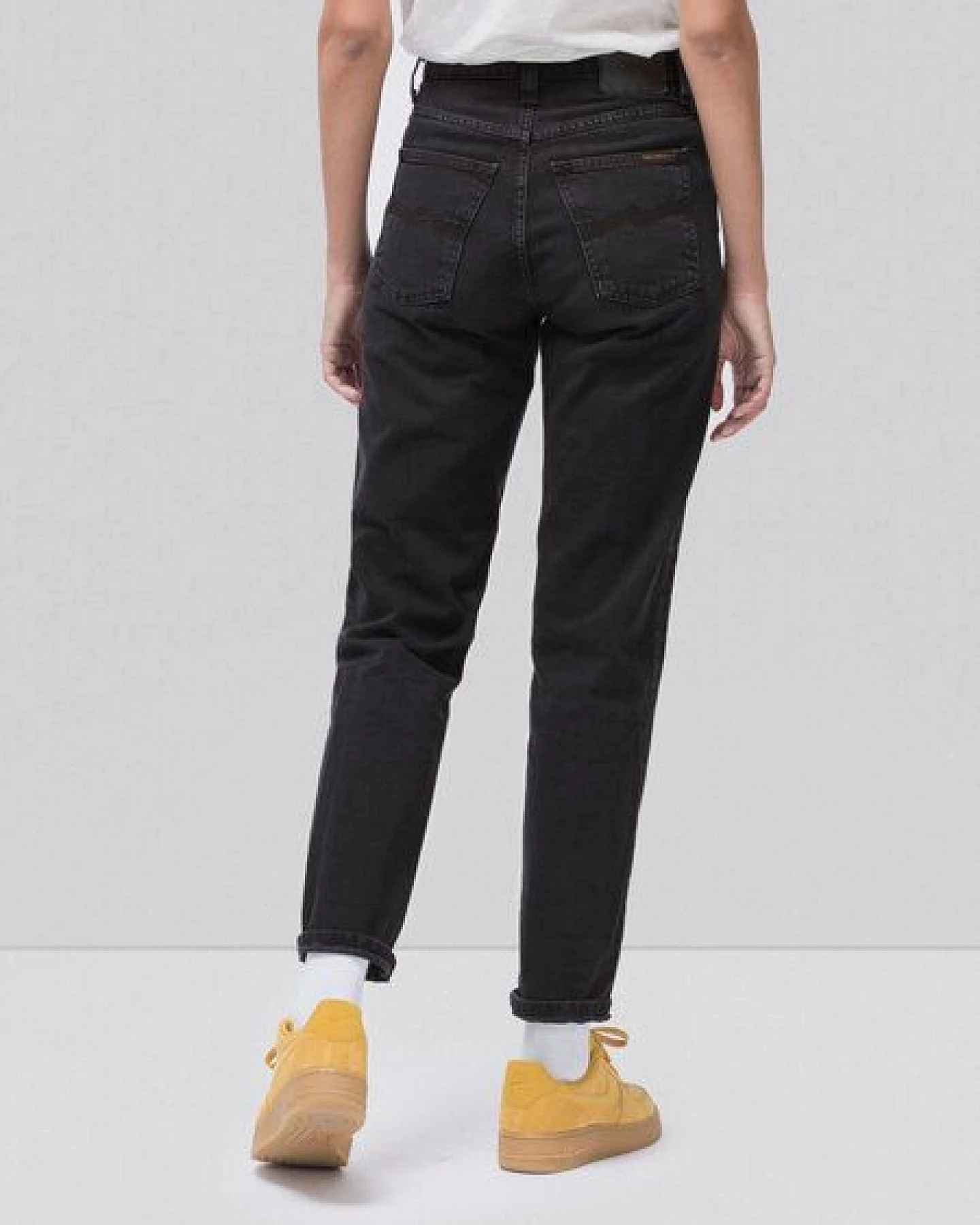 Nudie Jeans Breezy Britt Black Worn – Ansicht 3