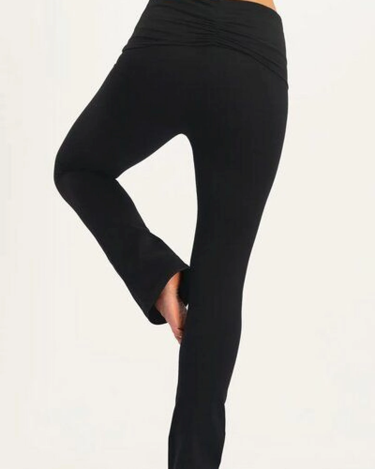 Urban Goddess Flared Yogahose Pranafied – Ansicht 3