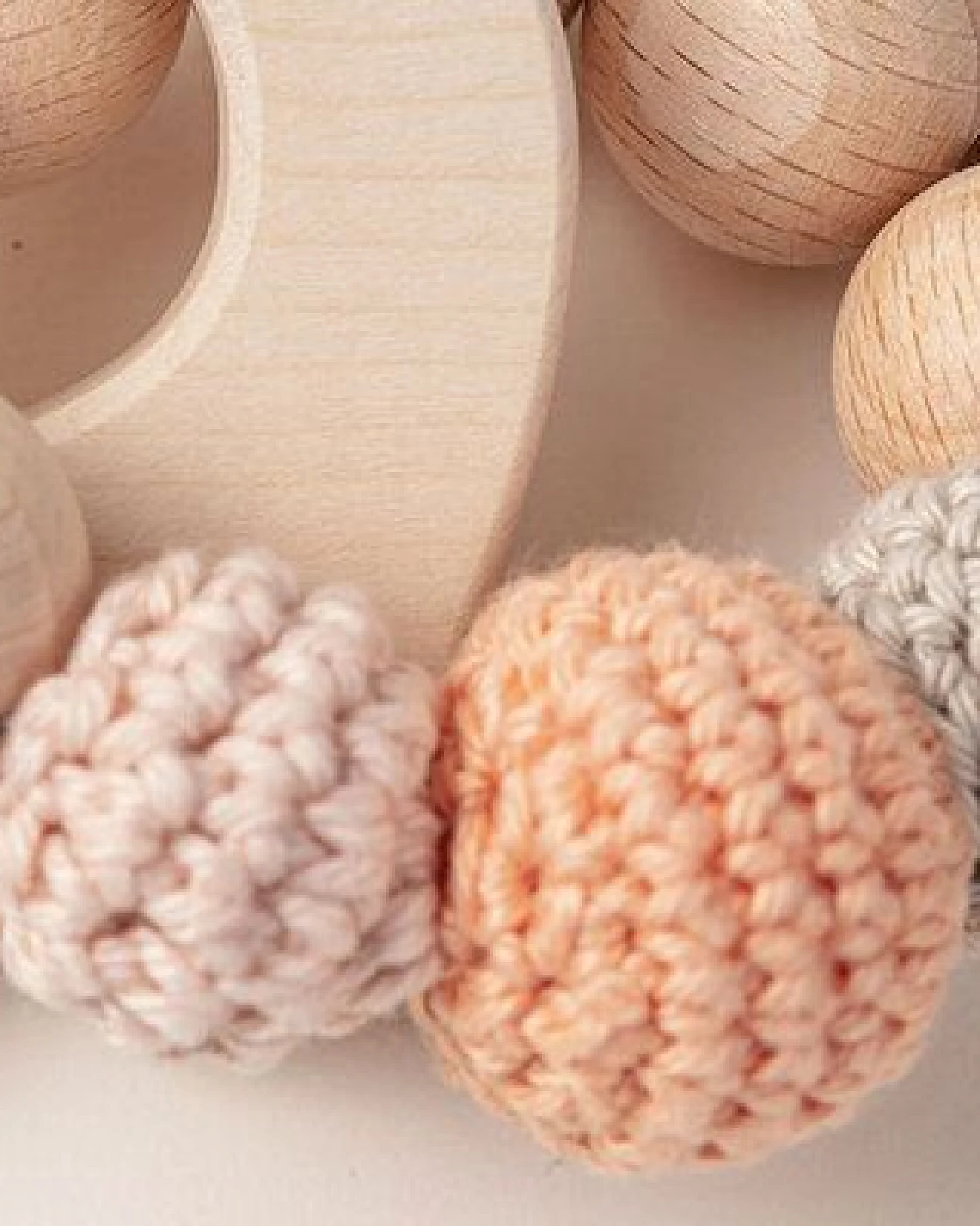 NoniKids Berlin Greifling Beißring Holz *Elefant* – Ansicht 4