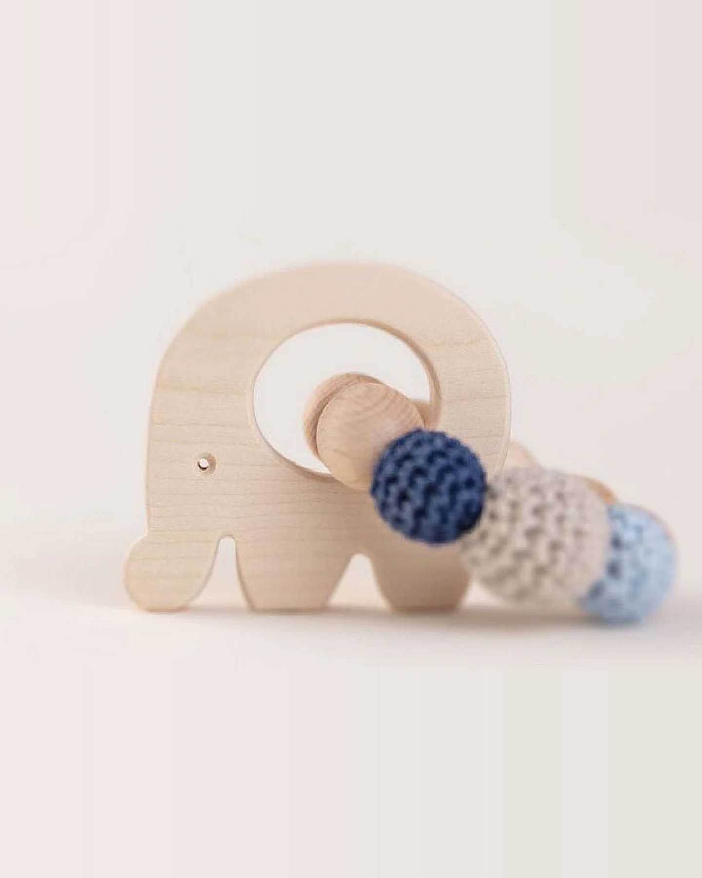 NoniKids Berlin Greifling Beißring Holz *Elefant* – Ansicht 2