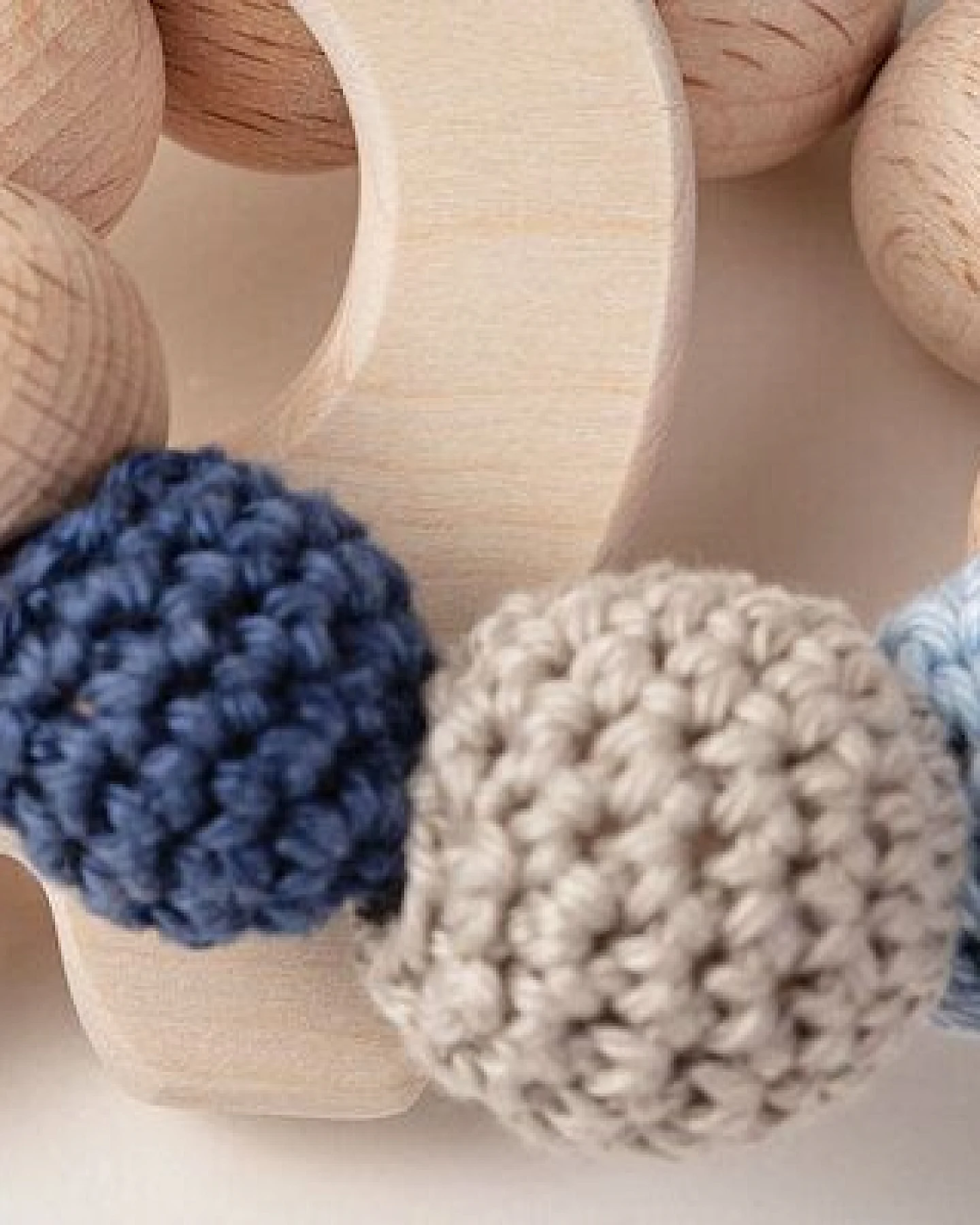 NoniKids Berlin Greifling Beißring Holz *Elefant* – Ansicht 4