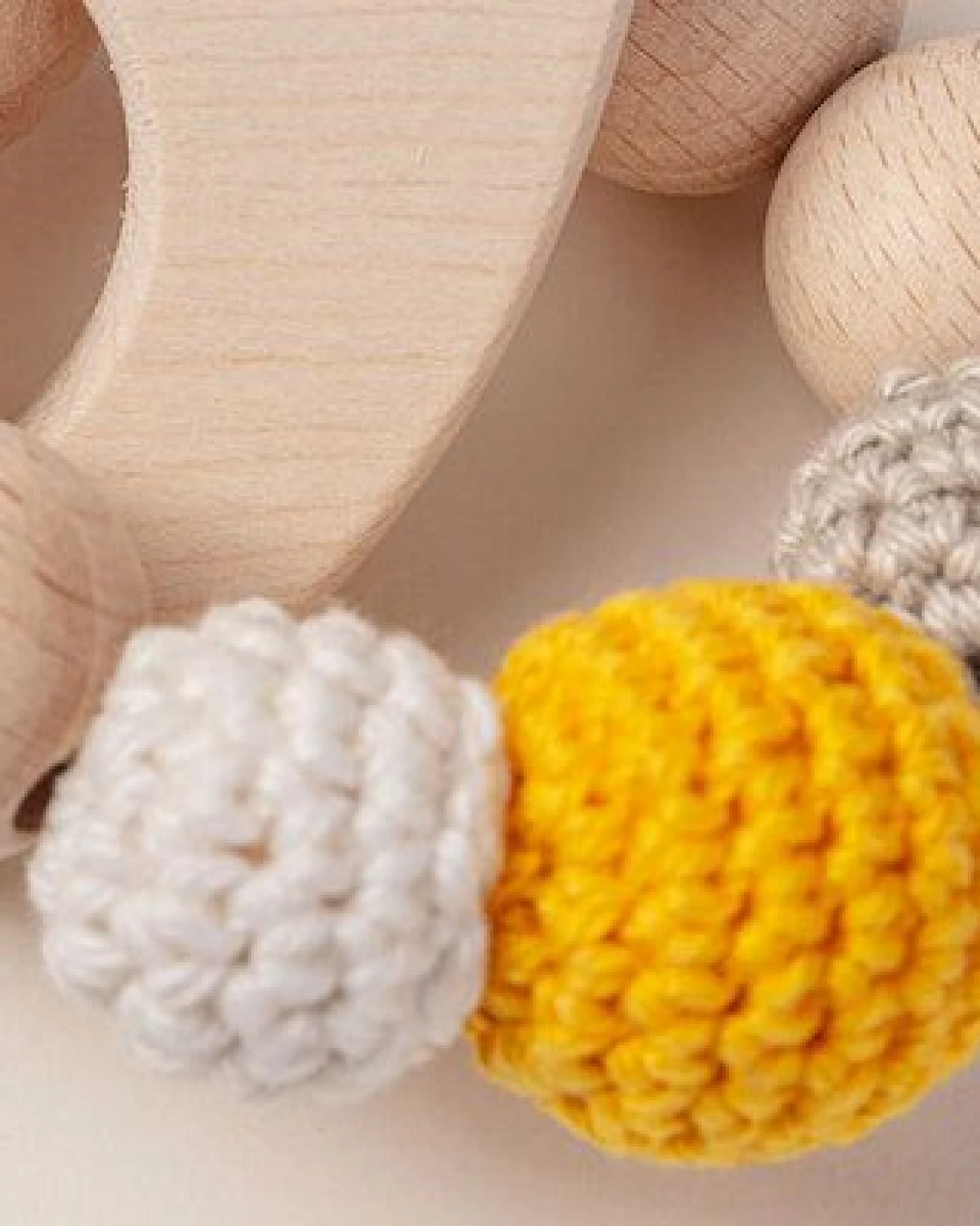 NoniKids Berlin Greifling Beißring Holz *Vogel* – Ansicht 4