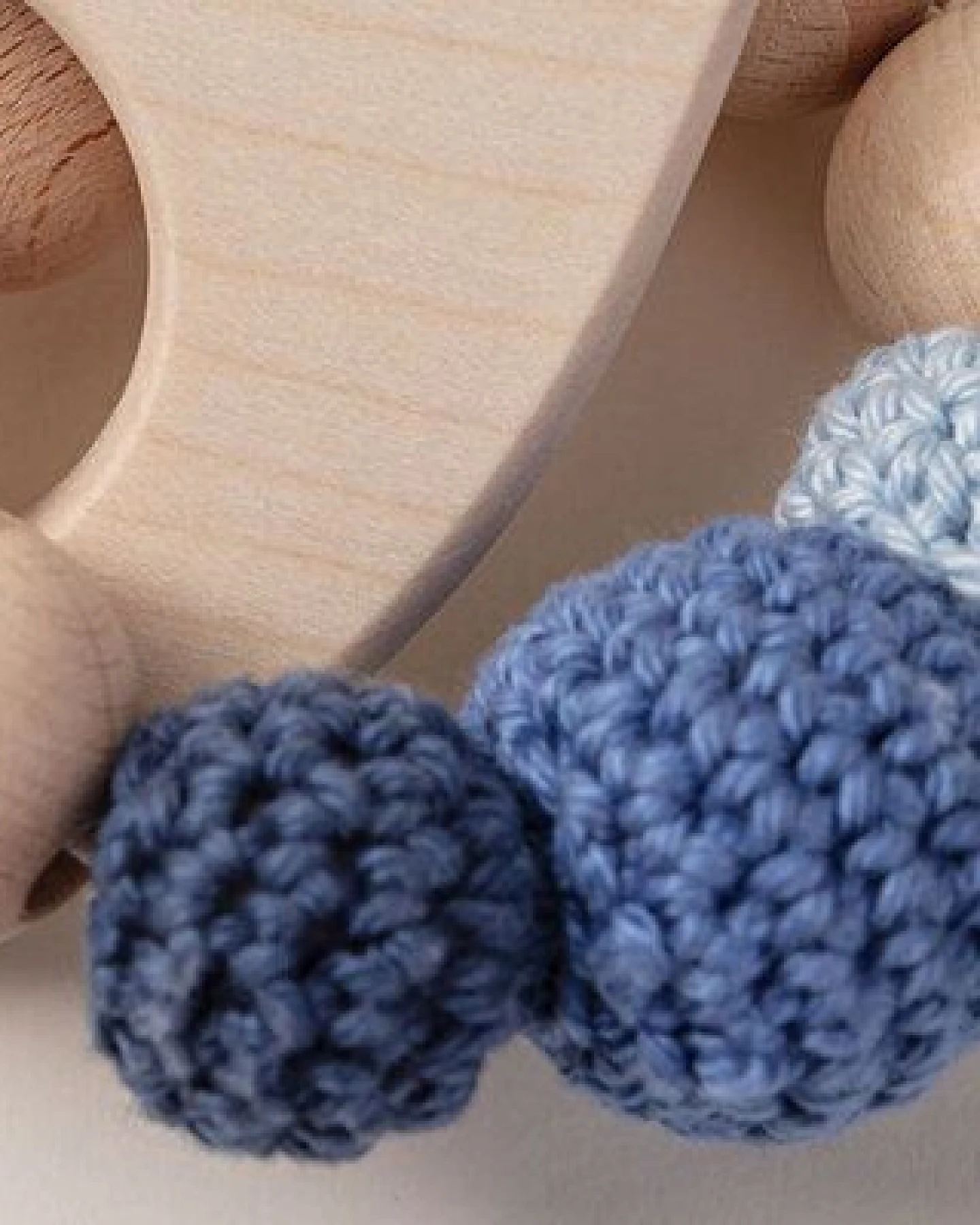 NoniKids Berlin Greifling Beißring Holz *Vogel* – Ansicht 3