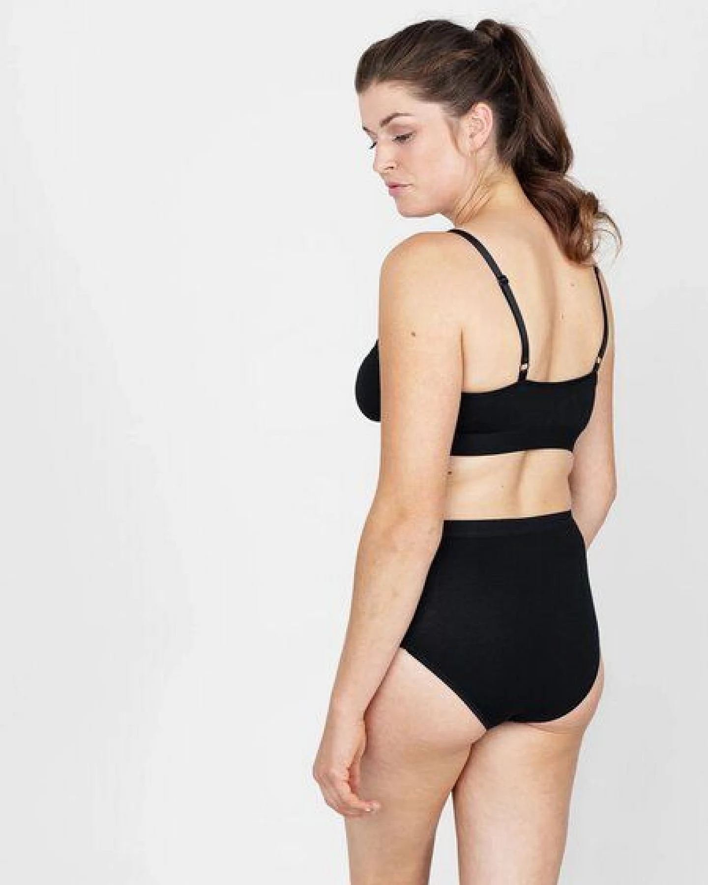 erlich textil Alisa bügelloses Bustier mit Spitze und weichem Modal, made in Europe – Ansicht 3