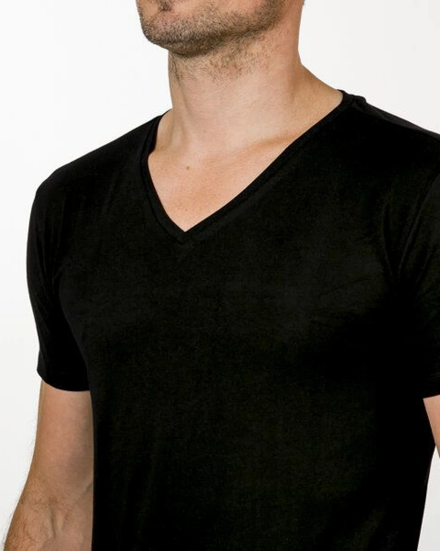 SKOT Fashion Nachhaltige T-Shirt 2-pack / Herren / V-neck / Weiß oder Schwarz – Ansicht 4