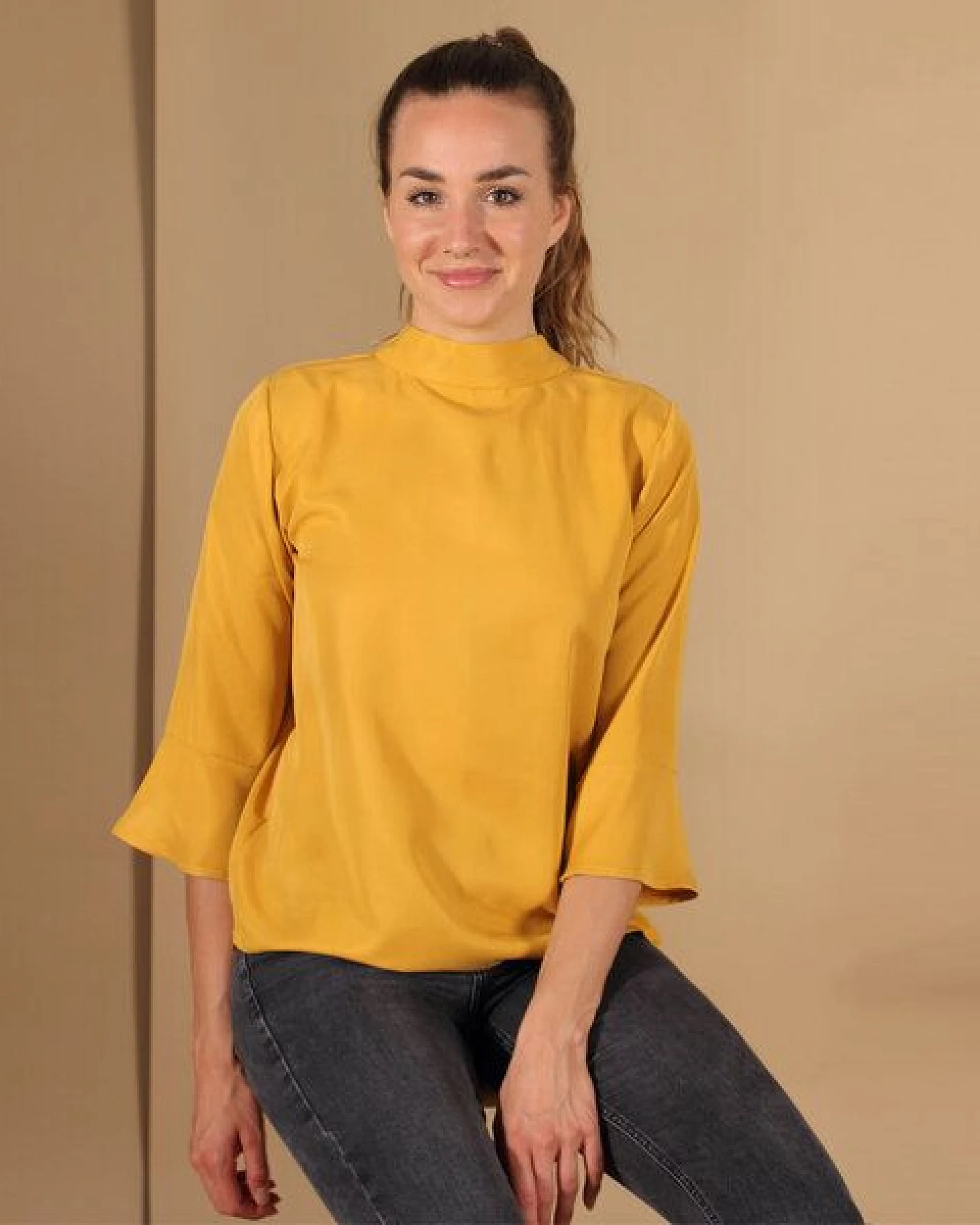 ManduTrap Bluse/Top aus Tencel in Blau, Senfgelb oder Rost, – Ansicht 4