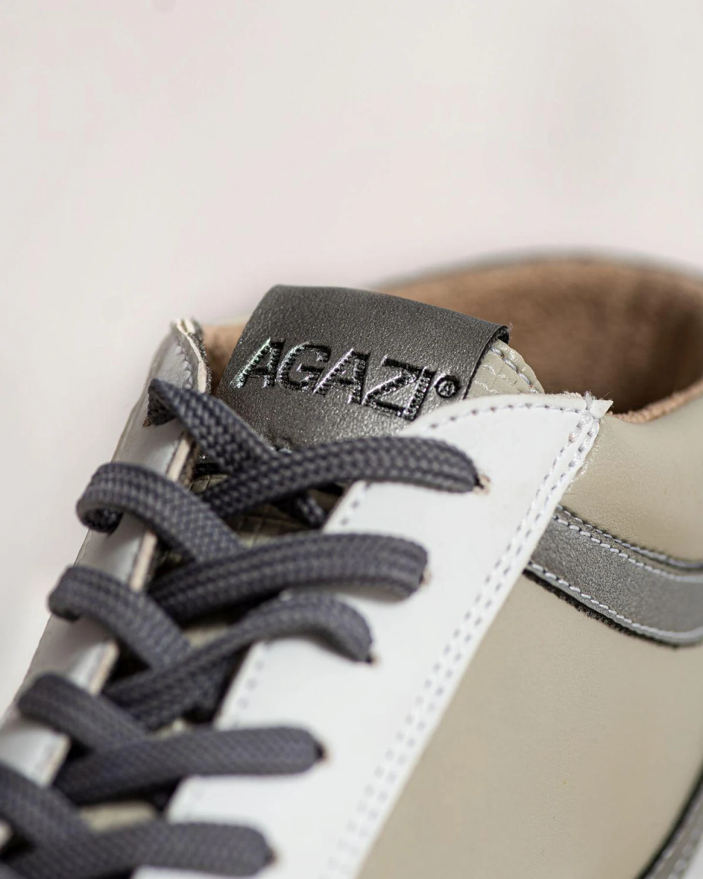 AGAZI Damen vegan Sneaker Blanka Grau & Weiß – Ansicht 2