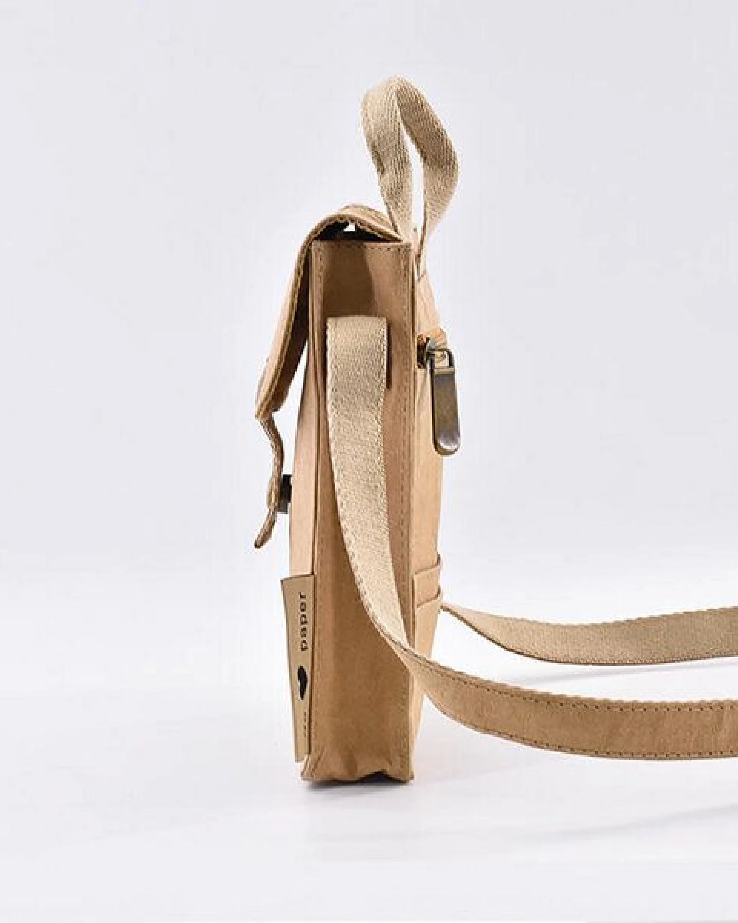 PAPERO Handy Umhängetasche aus Papier RFID Bauchtasche Pässe Bordkarten Reise – Ansicht 2