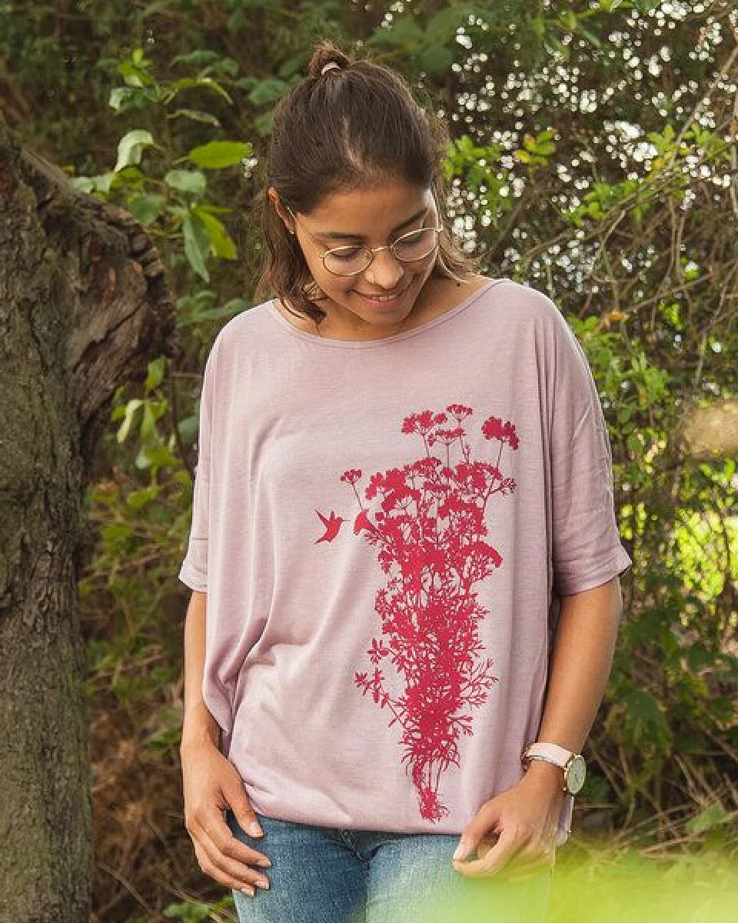 päfjes Pflanzen Kolibri - Fair gehandeltes Kurzarm Flowshirt aus Modal – Ansicht 4