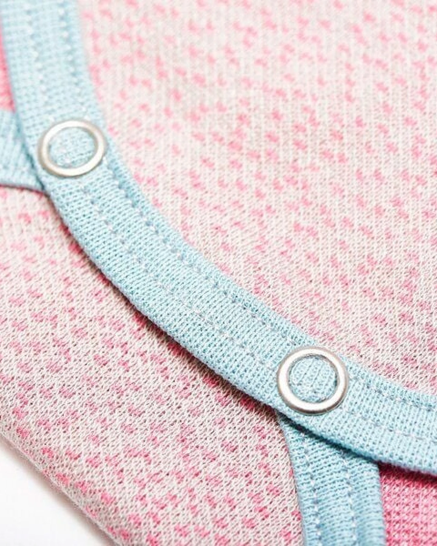 Cheeky Apple Langarm Body "Dotties" aus 100% Bio-Baumwolle – Ansicht 3