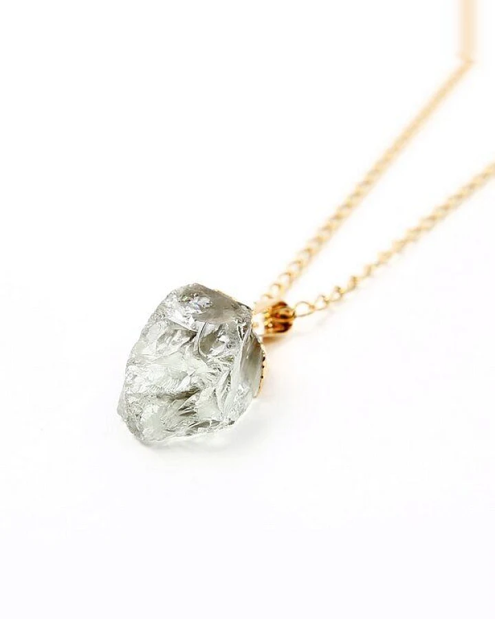 Crystal and Sage Prasiolith Halskette Edelsteinkette vergoldet