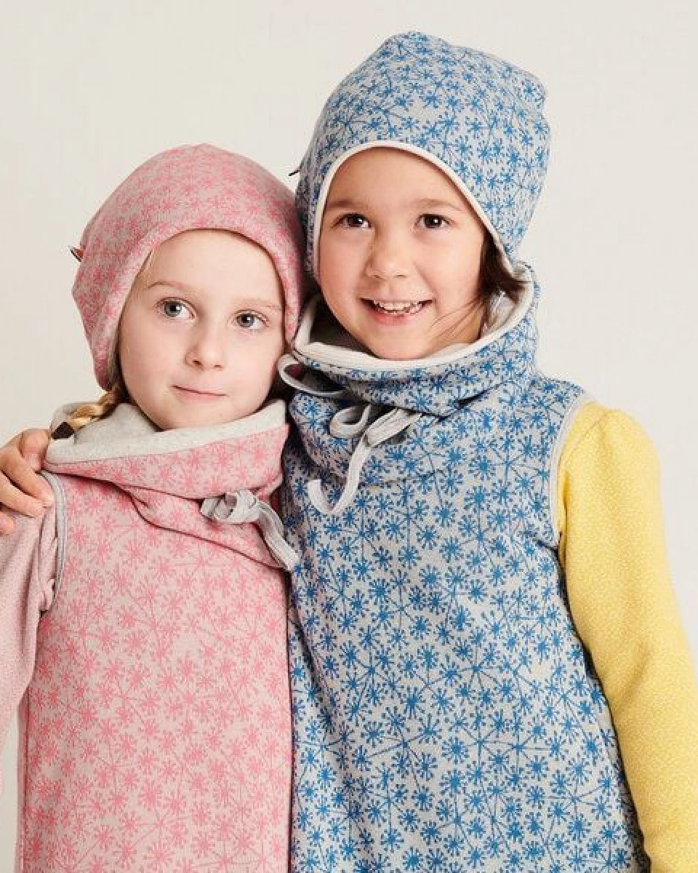 Cheeky Apple Ärmelloses Wendekleid "Pusteblume/Dotties" aus 100% Bio-Baumwolle – Ansicht 4