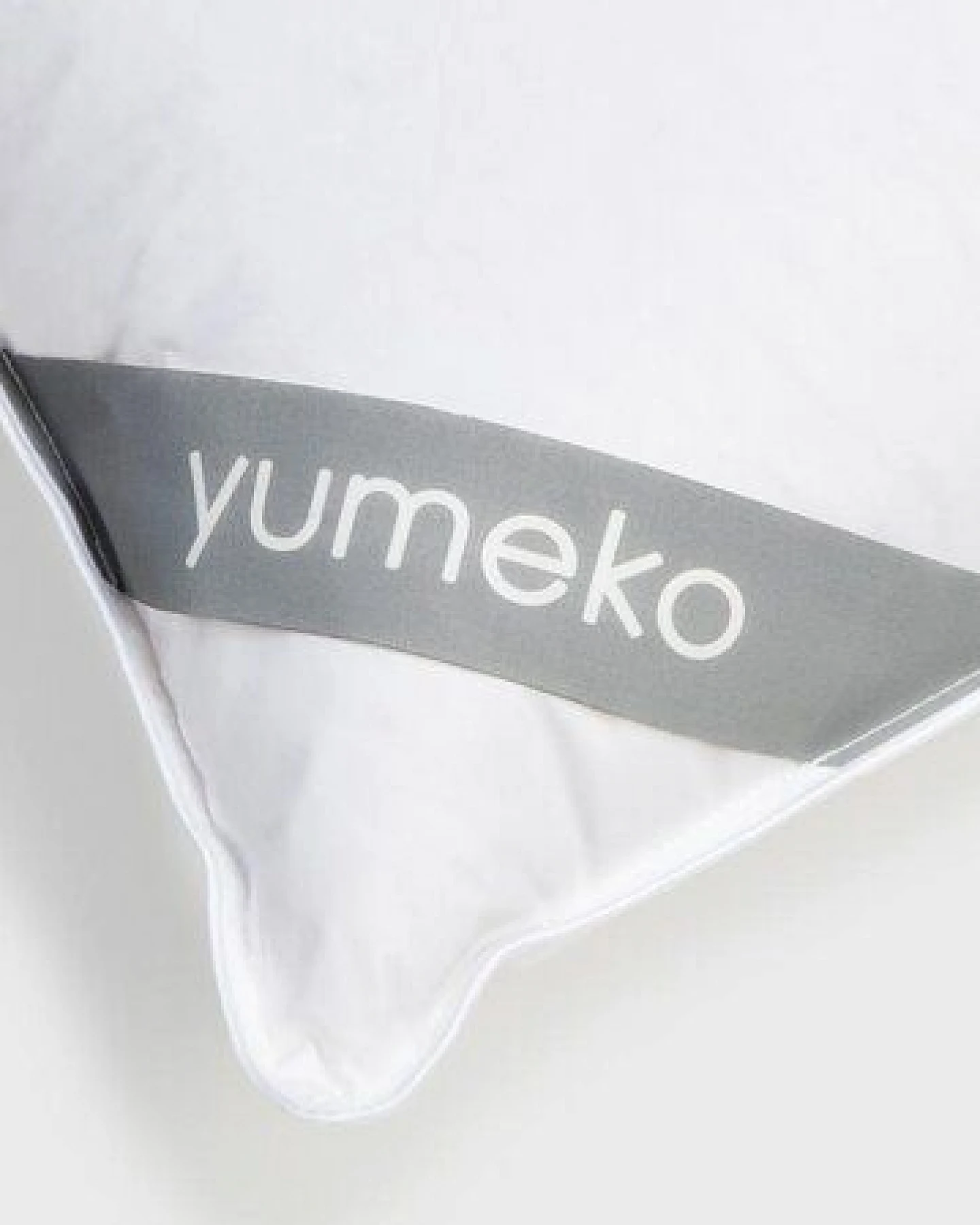 Kissen 40x80 Medium "Yumeko" aus Recycelten Daunen – Ansicht 3