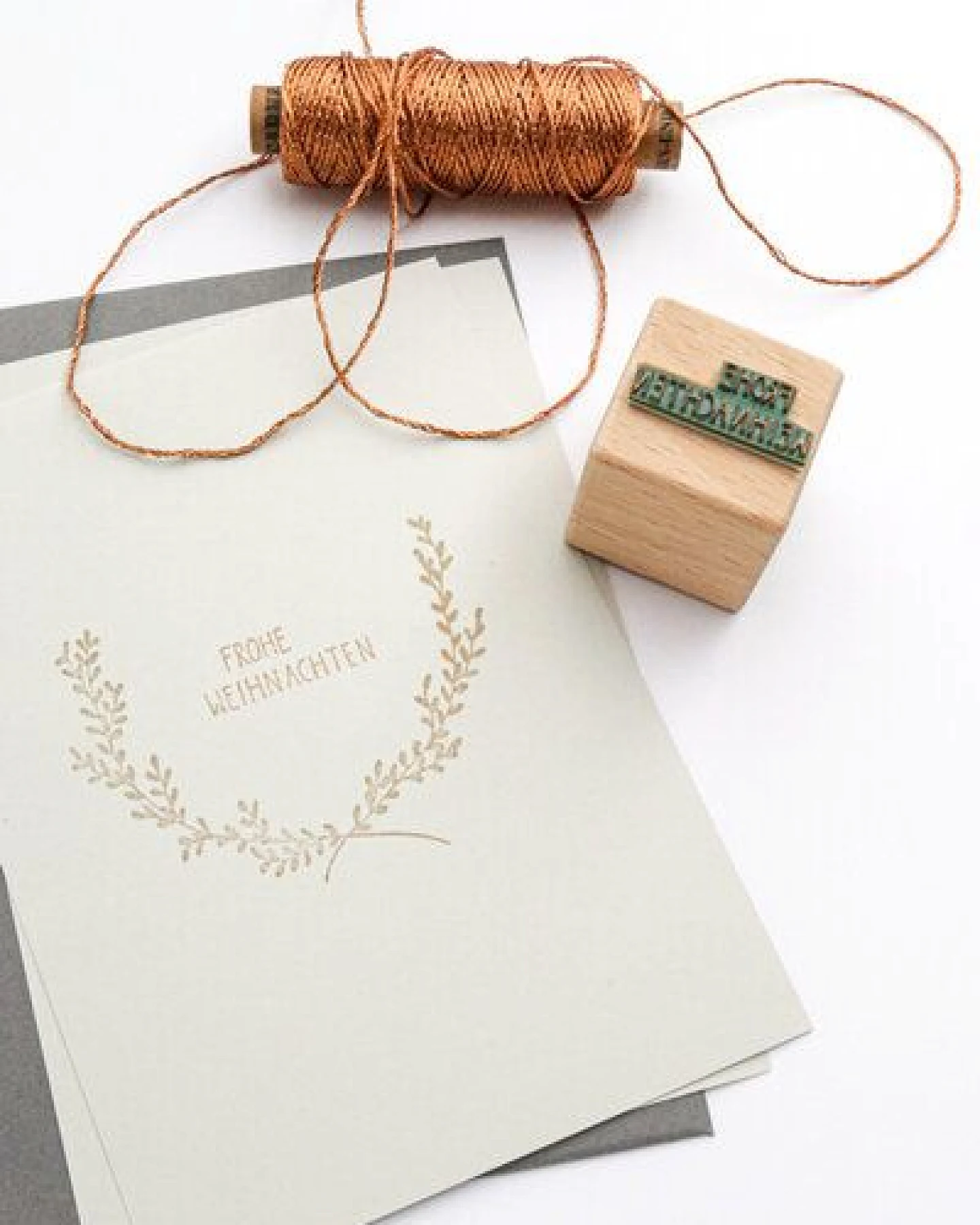 STUDIO KARAMELO Stempel Set FROHE WEIHNACHTEN – Ansicht 2