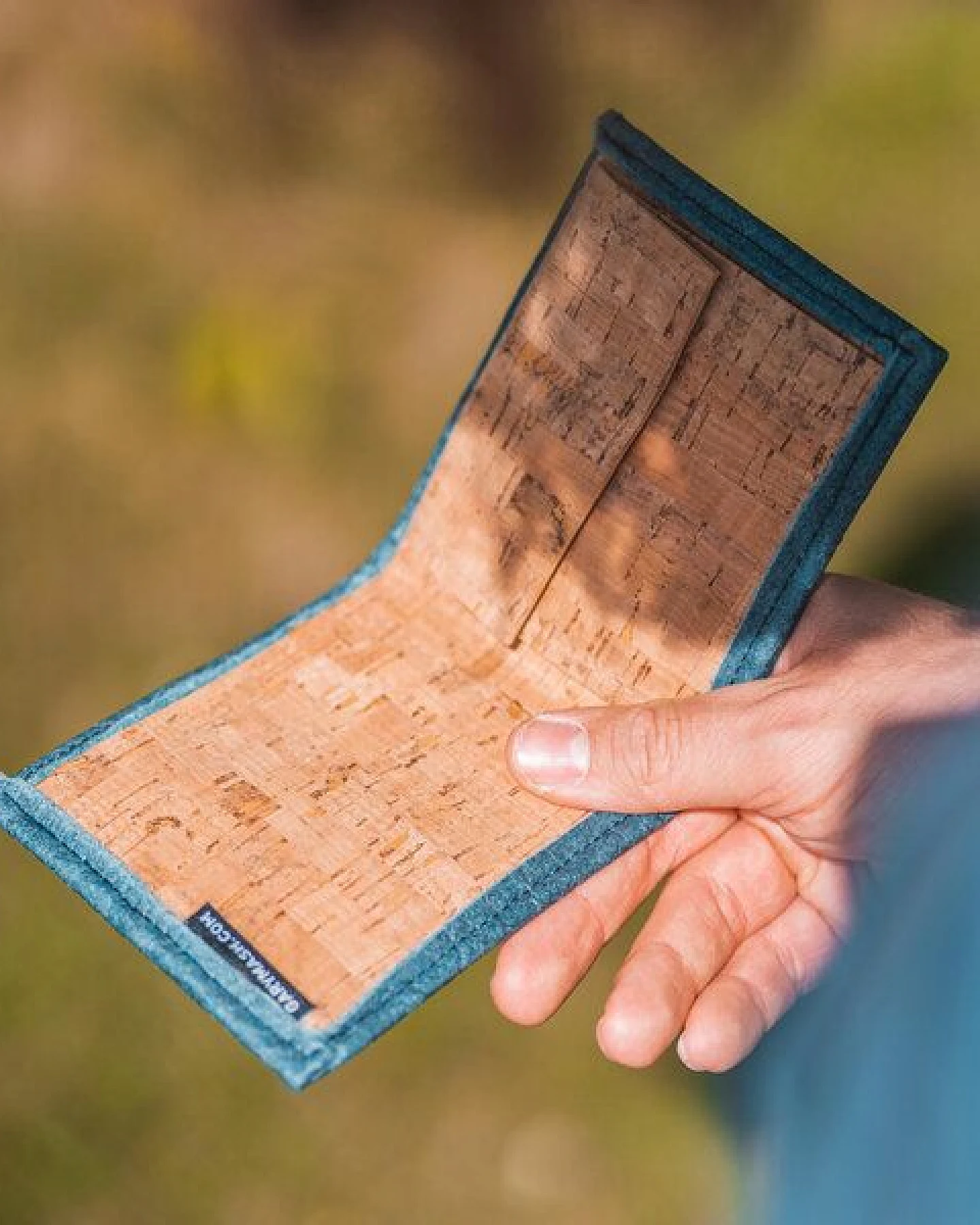 GARY MASH Geldbörse aus Piñatex® Ananasleder und Kork – Ansicht 3