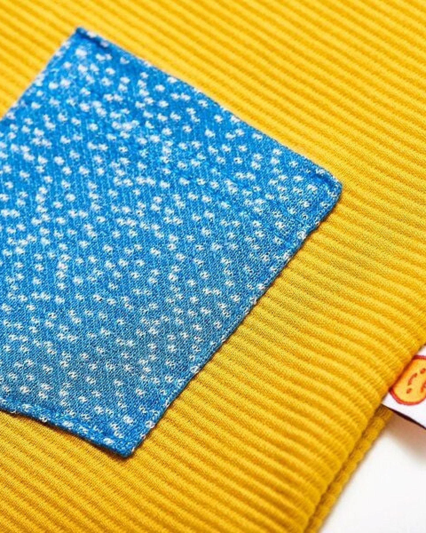 Cheeky Apple Kleidchen mit Tasche "Ripp Senf/Dotties Blau" 100% Bio-Baumwolle – Ansicht 3