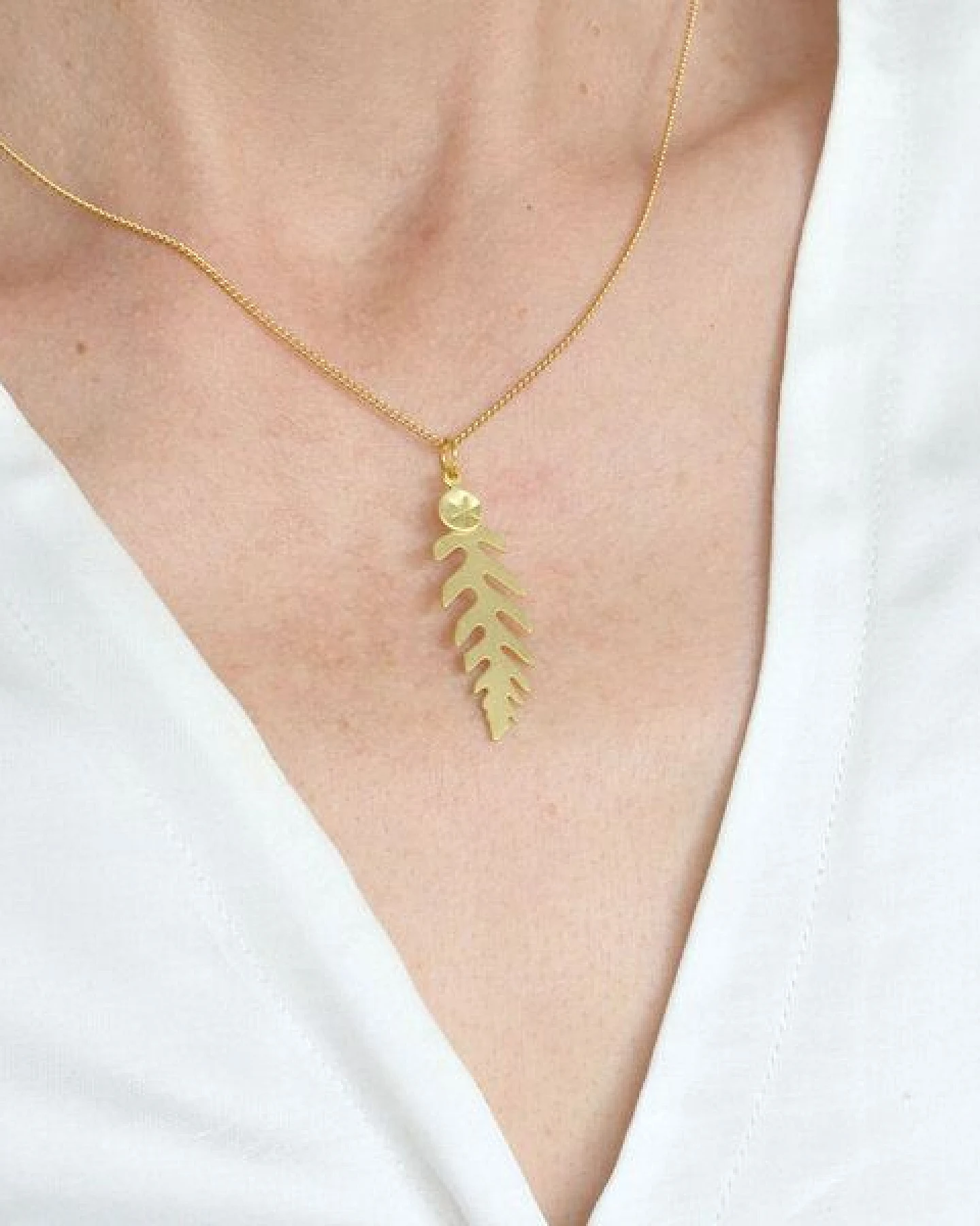 renna deluxe Vergoldete Kette mit Farn – Ansicht 2